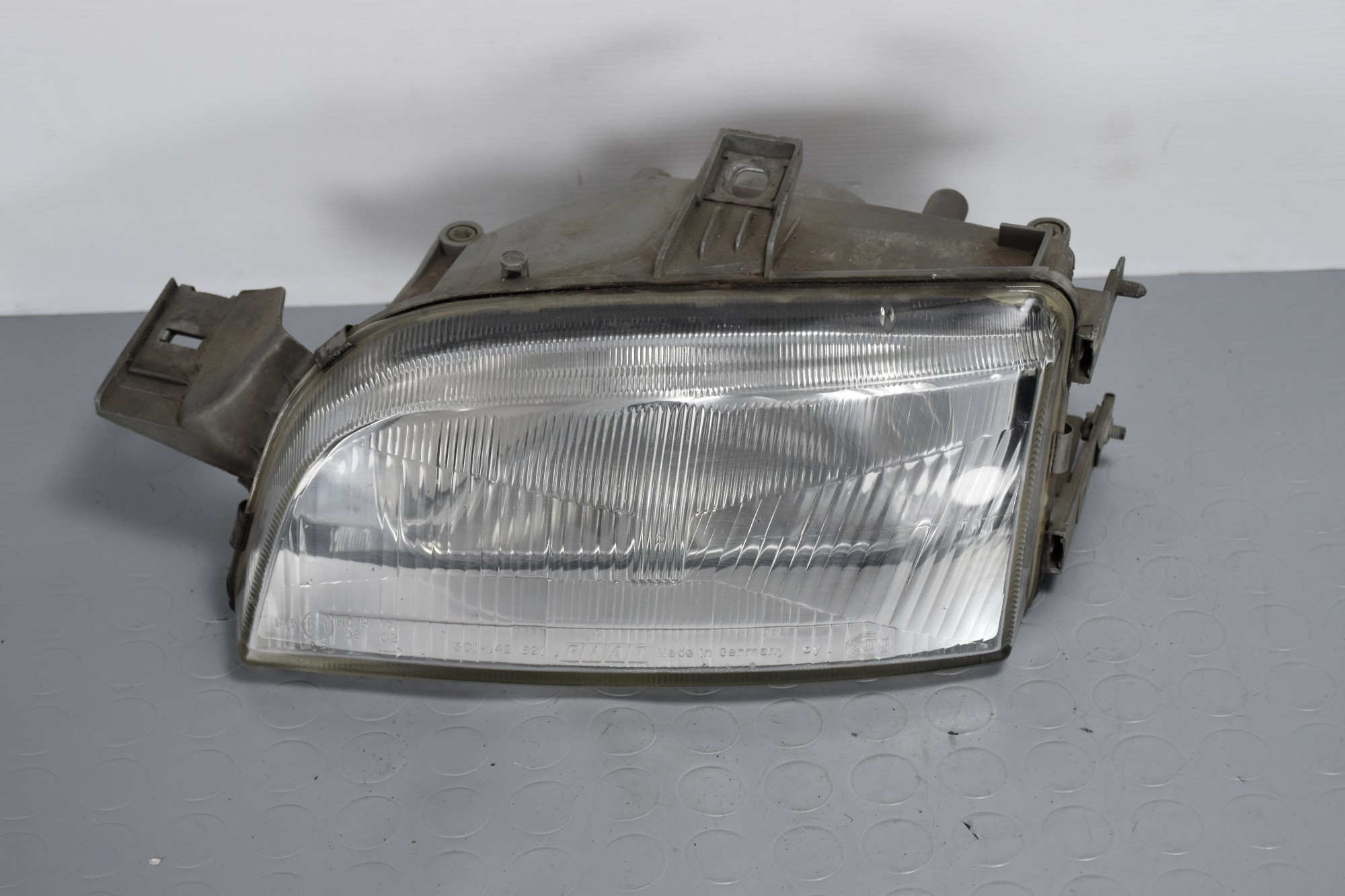 Faro Anteriore SX Fiat Punto 176 dal 1993 al 1999 Cod 301-142621  1628245014201