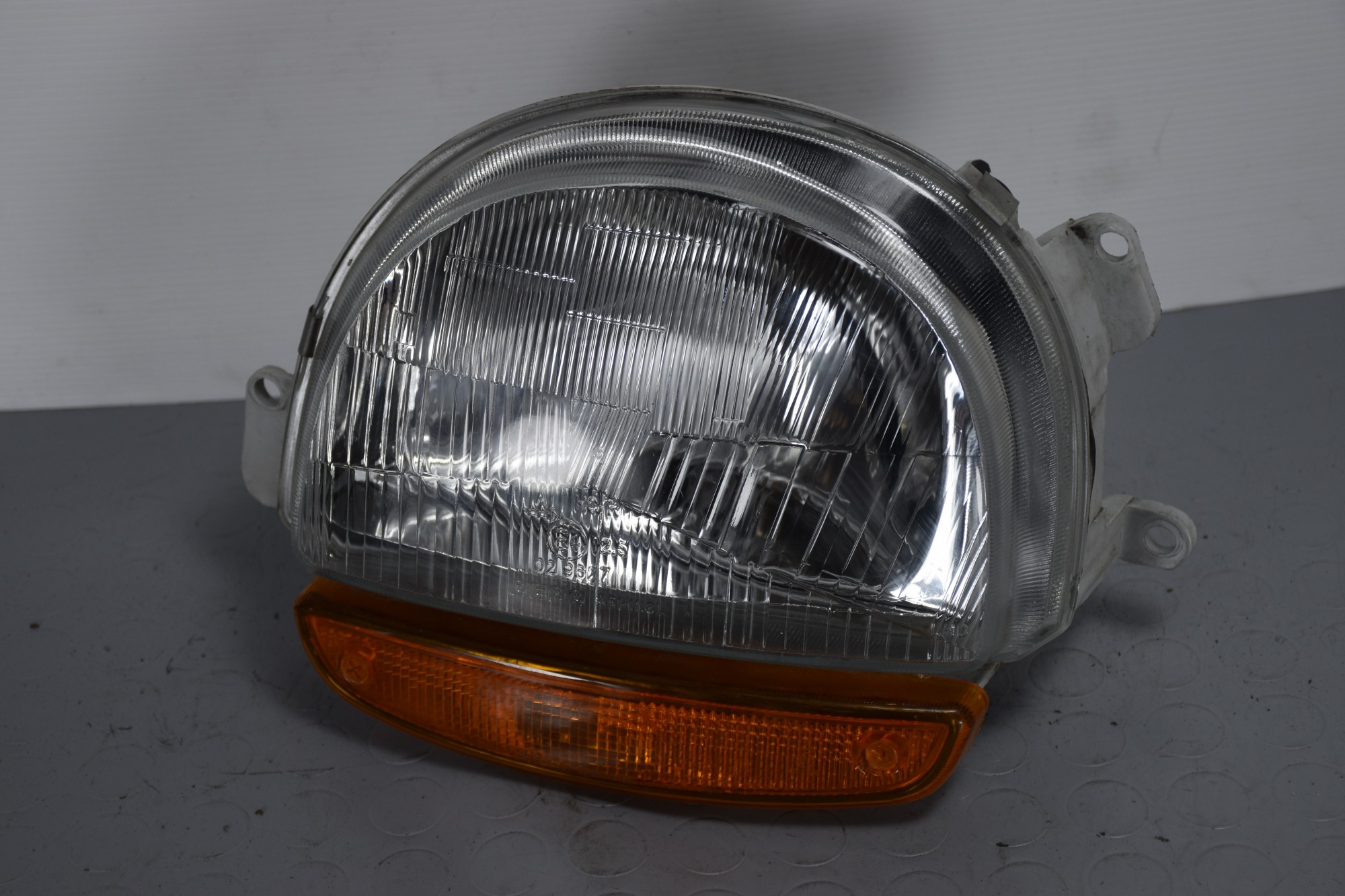 Faro Anteriore DX Renault Twingo I dal 1993 al 2007 Cod 551-1118  1628261757625