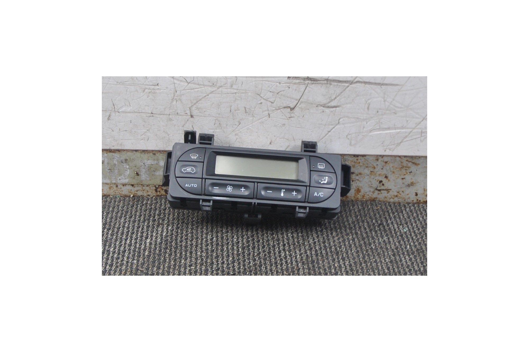 Comando clima climatronic Peugeot 1007 dal 2005 al 2010 Cod 6451KP  2411111125731