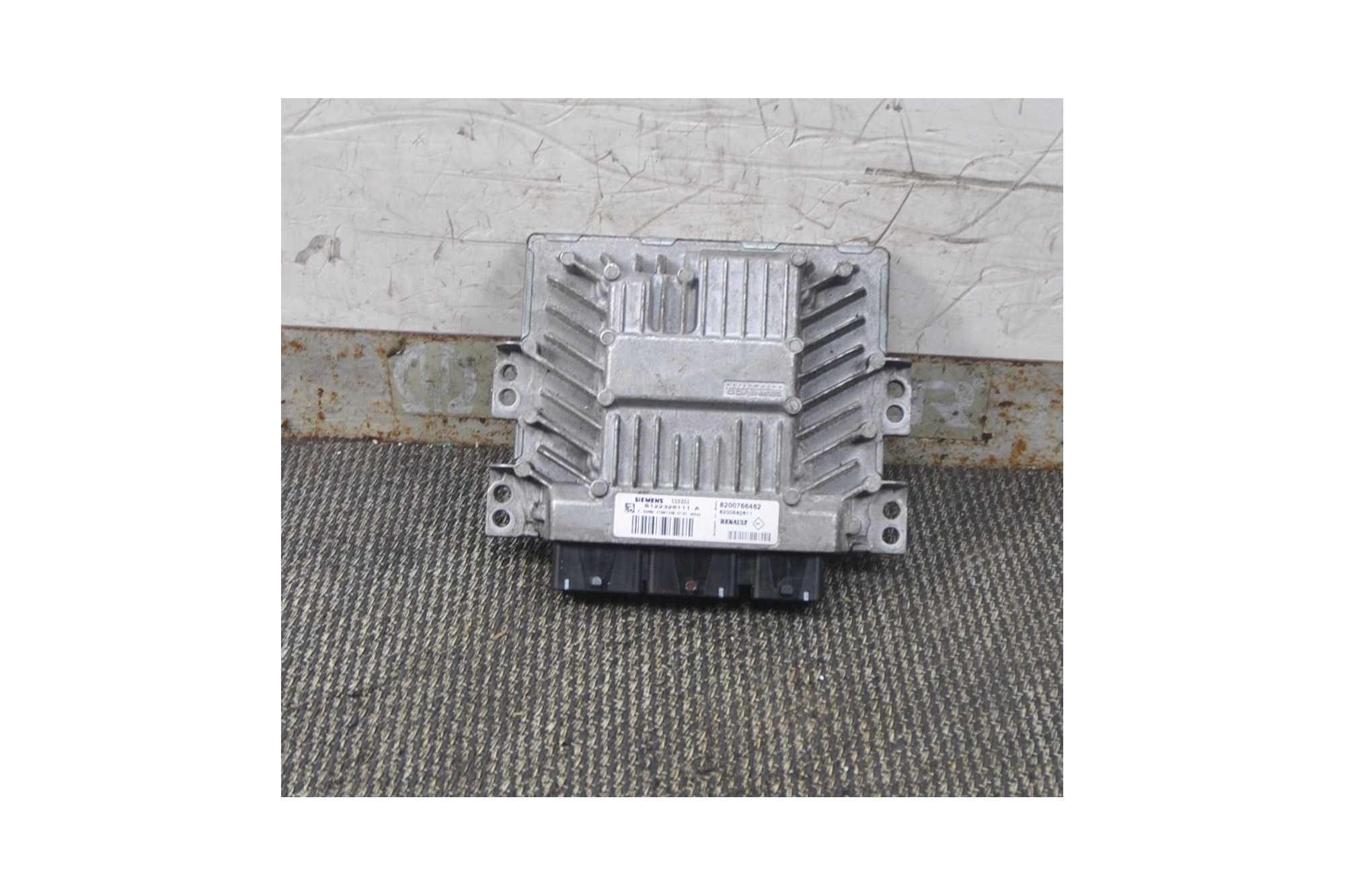Centralina ECU Renault Megane 1.5 D dal 2002 al 2009 cod 7711497052  2411111126288