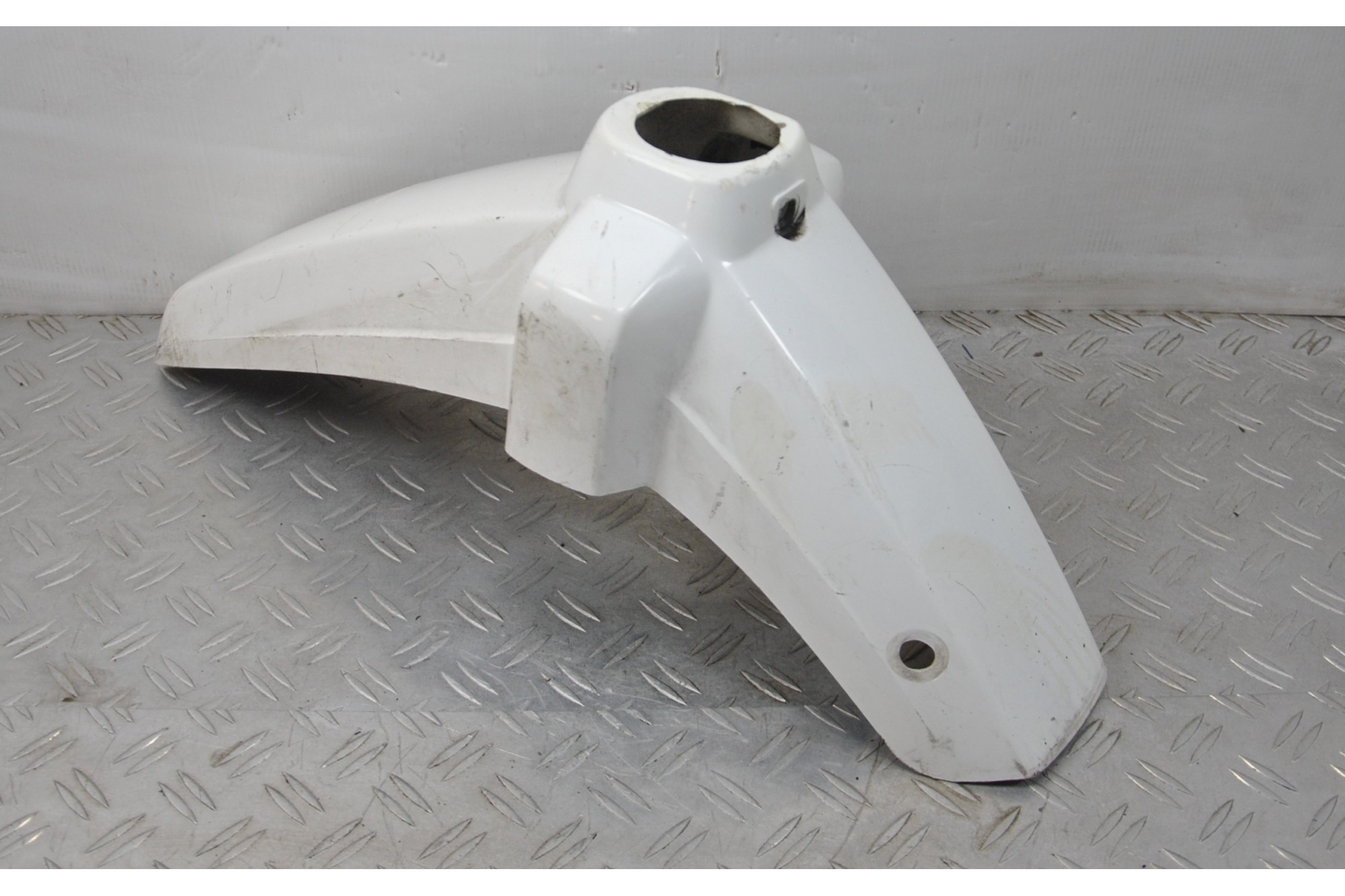 Carena Parafango Anteriore Honda SH 50 Dal 1993 al 2004 cod 61100-GT2-0000  1630417015756