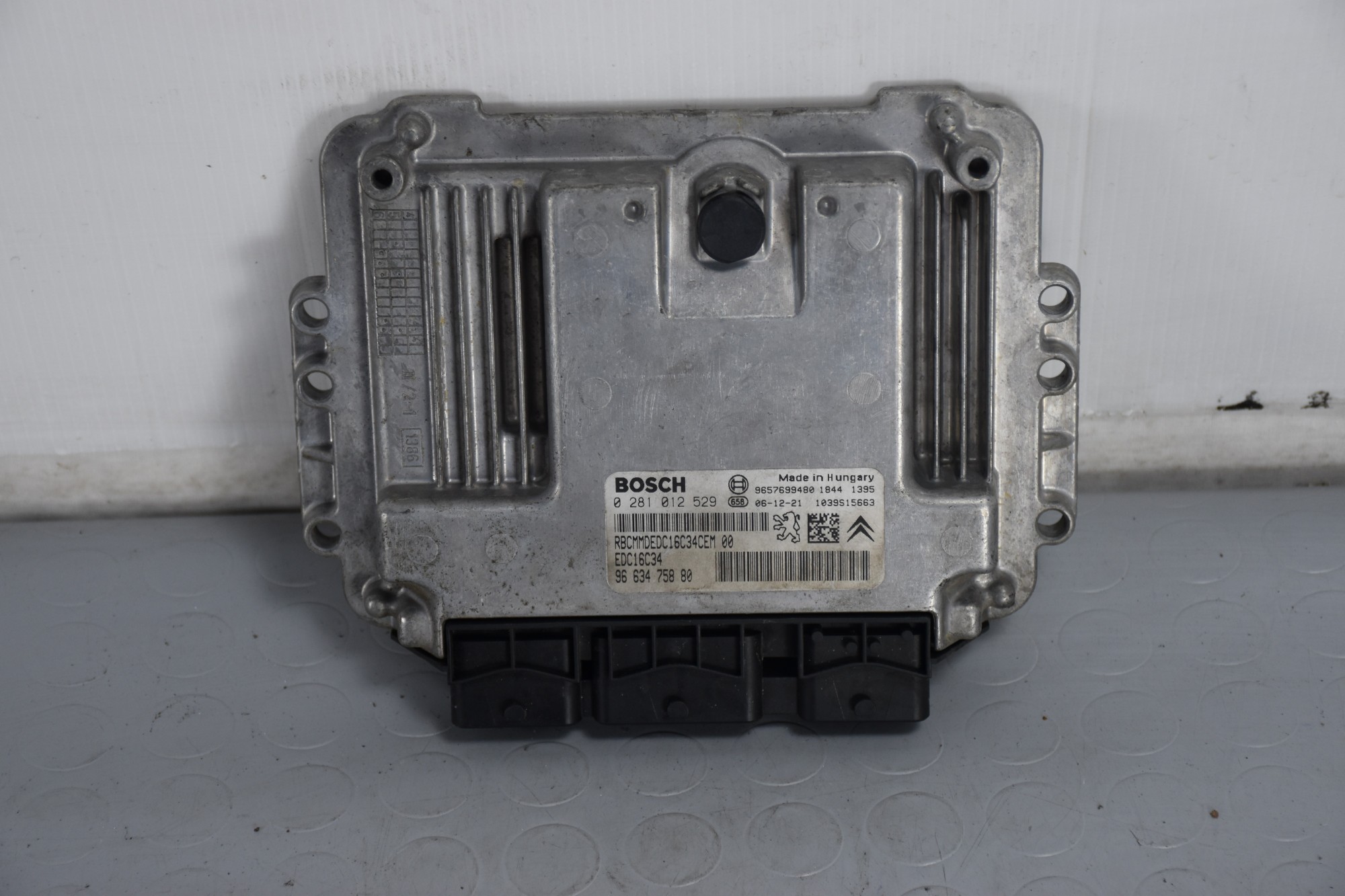 Centralina ECU Peugeot 207 dal 2006 al 2015 Cod 281012529  2411111185223