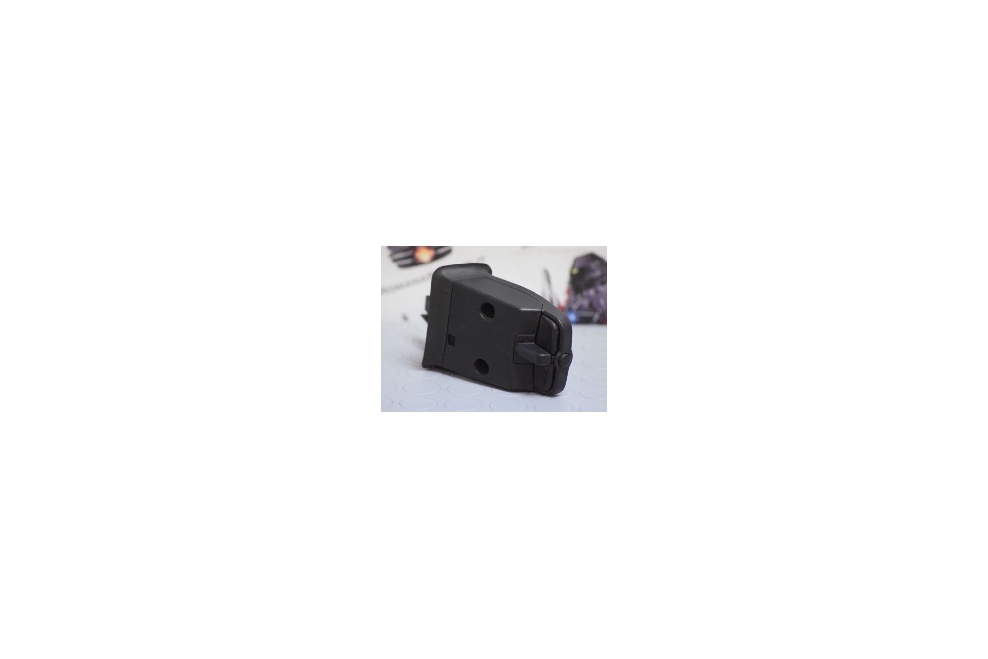 Devioluci comandi radio SX Ford C-Max I dal 2007 al 2009 Cod 1318961  2411111126684