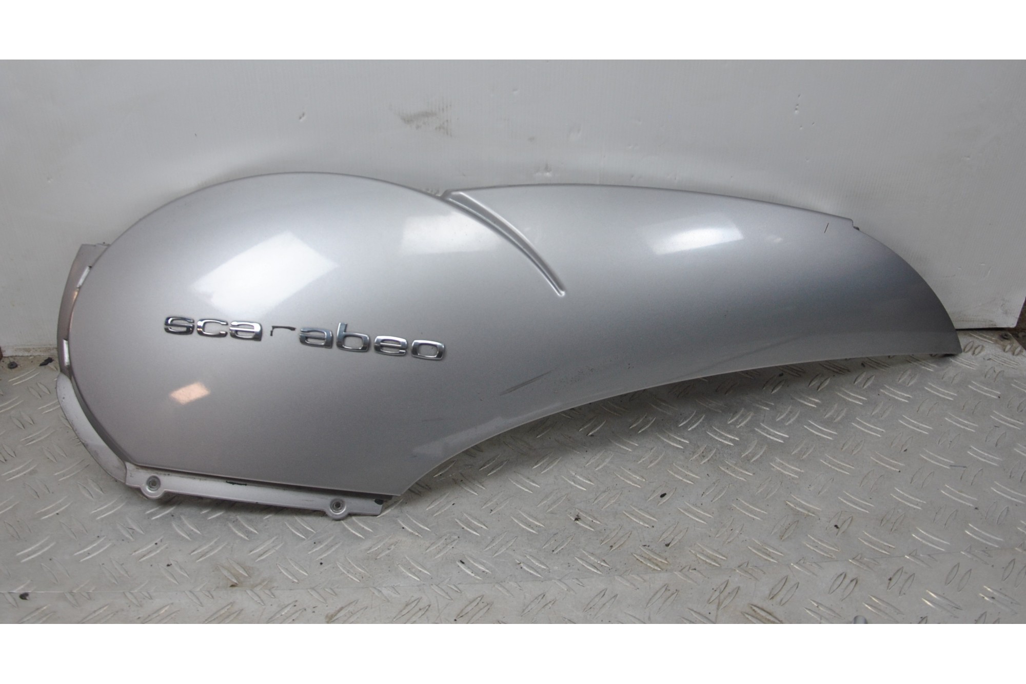 Carena Fianchetto Laterale Posteriore Sinistro Aprilia Scarabeo 250 / 300 / 400 / 500 dal 2006 al 2012  1631107219638