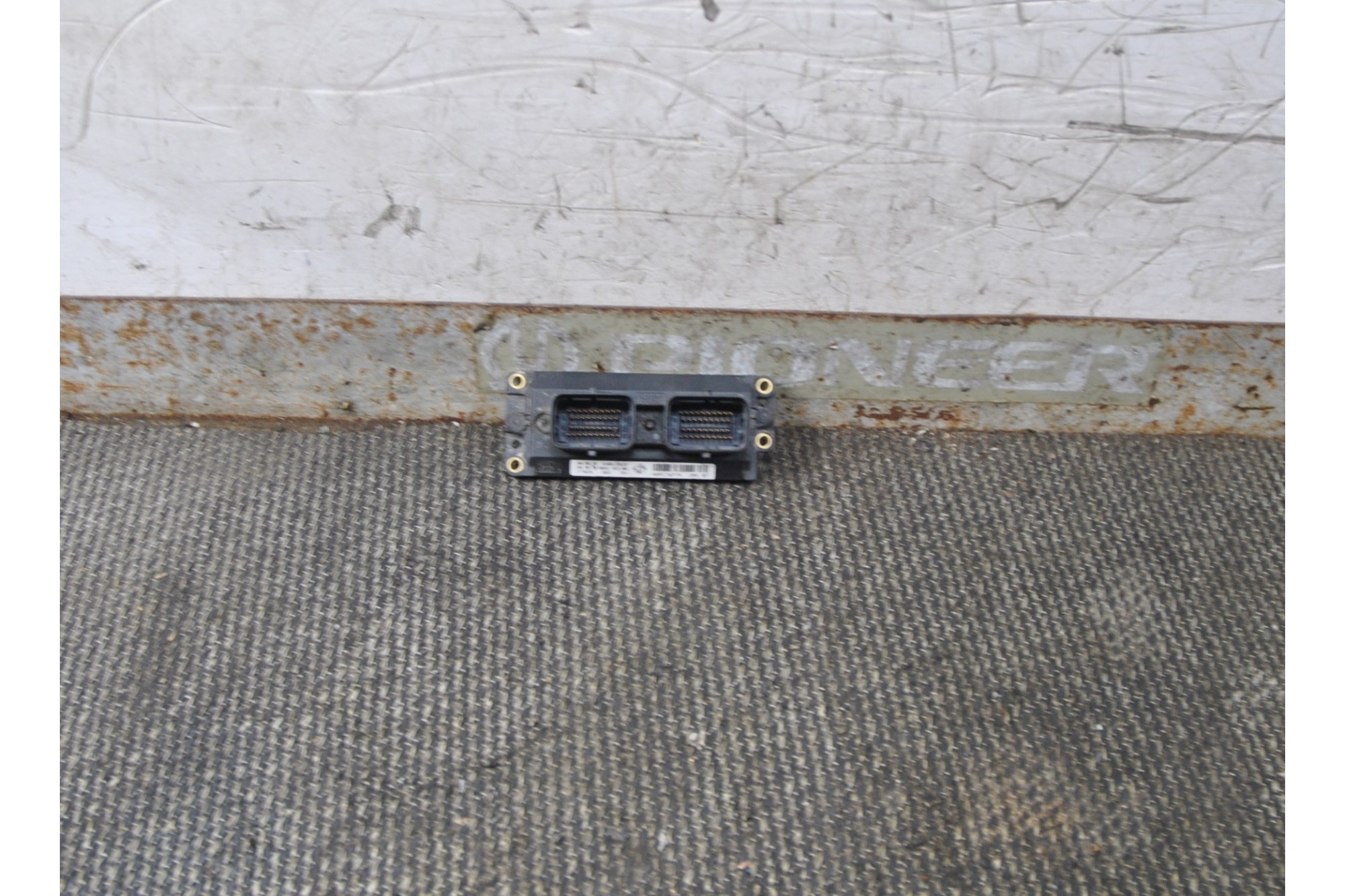 Centralina motore ECU Fiat Punto 1.2 188 dal 1999 al 2003 cod : 46825551  2411111128077