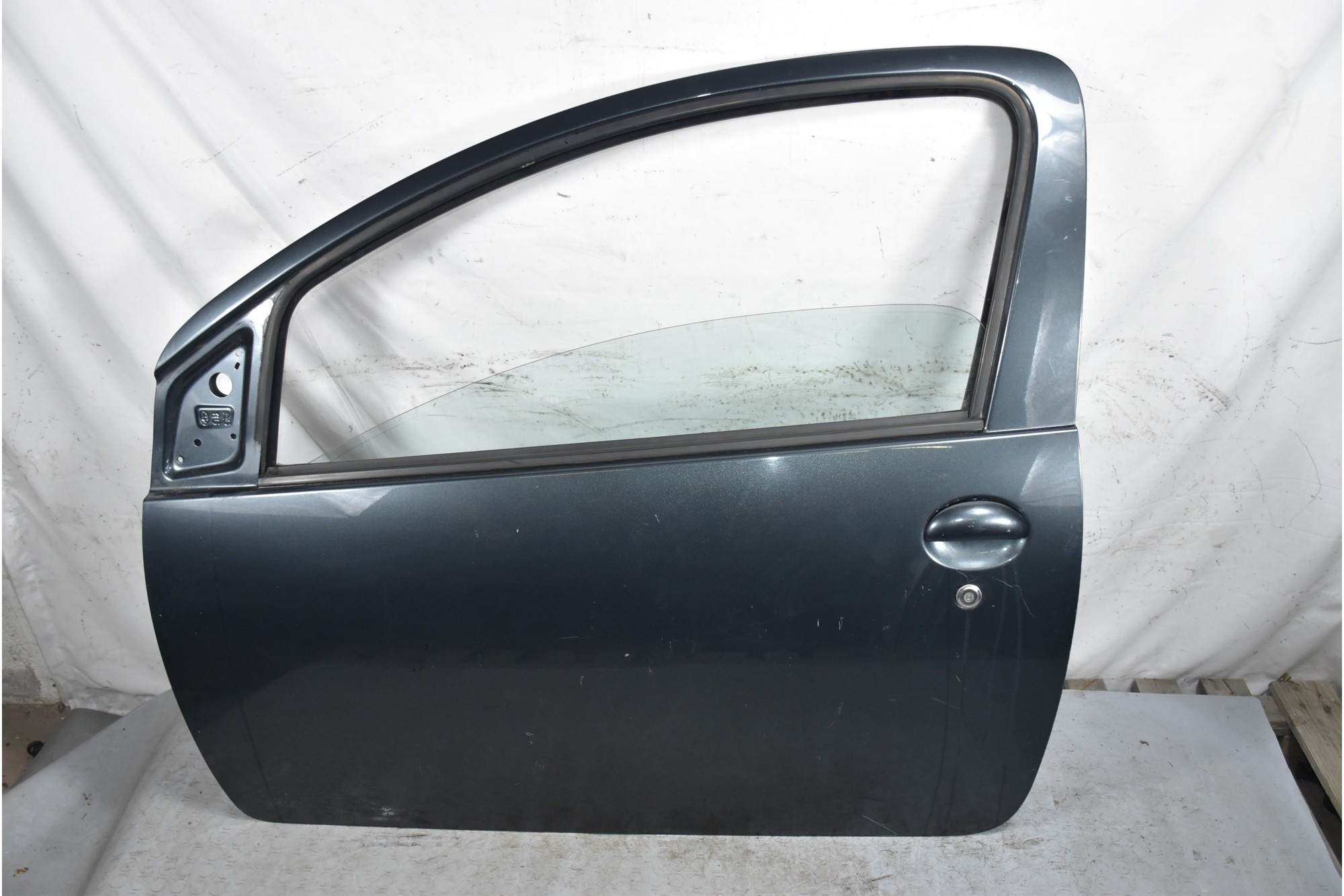 Portiera Sportello sinistra SX Antracite  Toyota Aygo 3 porte dal 2005 al 2014  1632727988461