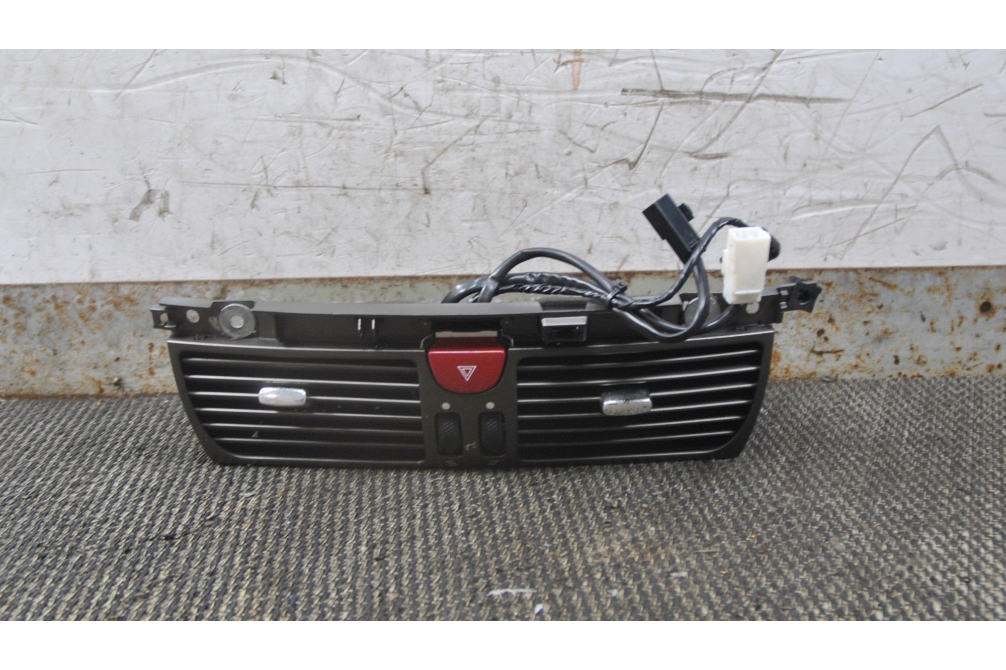 Bocchette dell'aria Centrale Lancia Thesis dal 2002 al 2009 COD: 156030579  2411111128930
