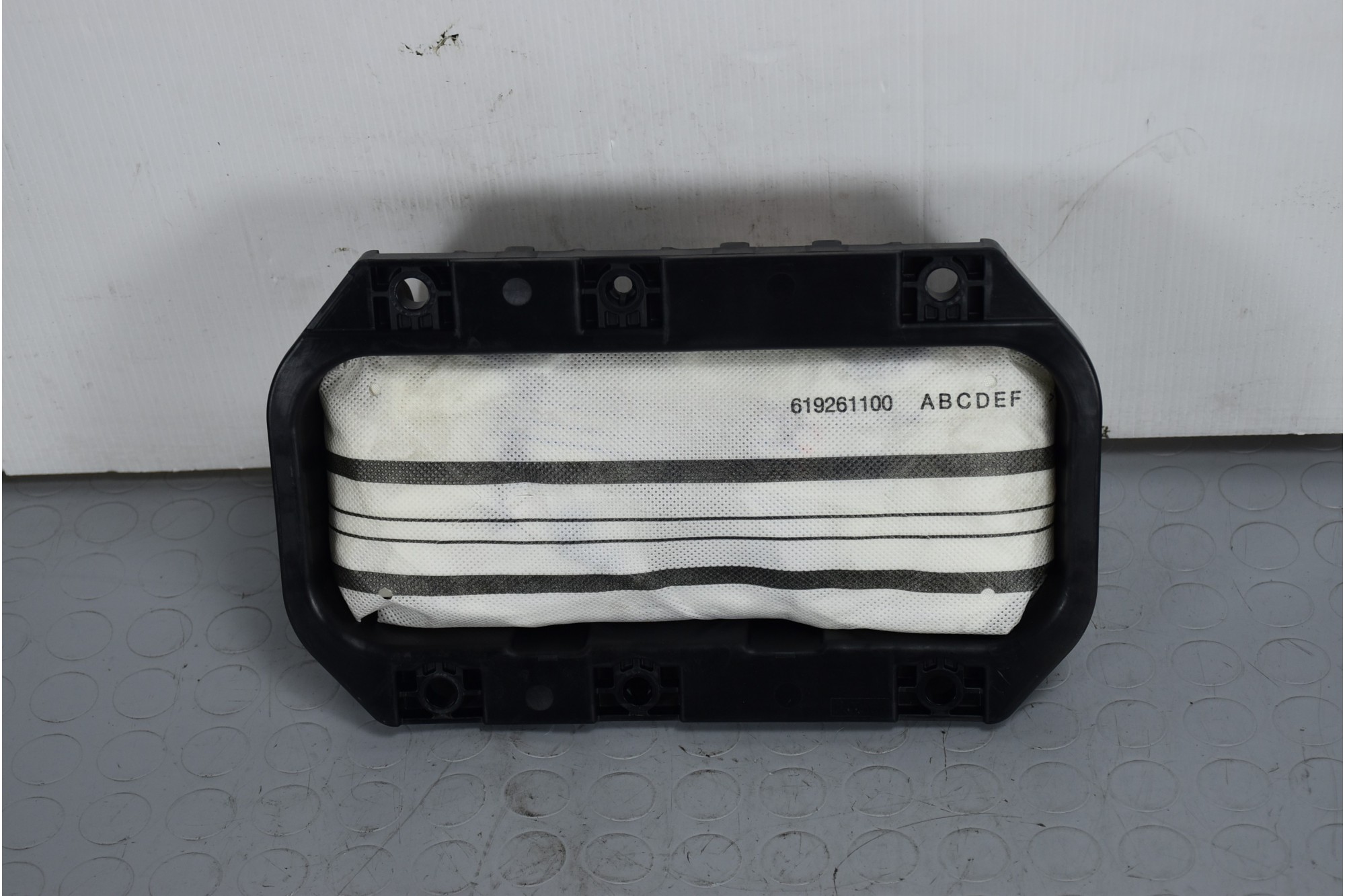 Airbag Passeggero Ford C-Max dal 2010 al 2015 Cod am51-r042b84-ad  1633595467102