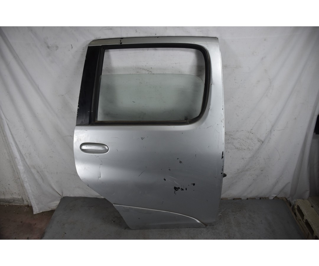 Portiera Sportello Posteriore DX Grigio Toyota Yaris Verso dal 2000 al 2004  1633617572753