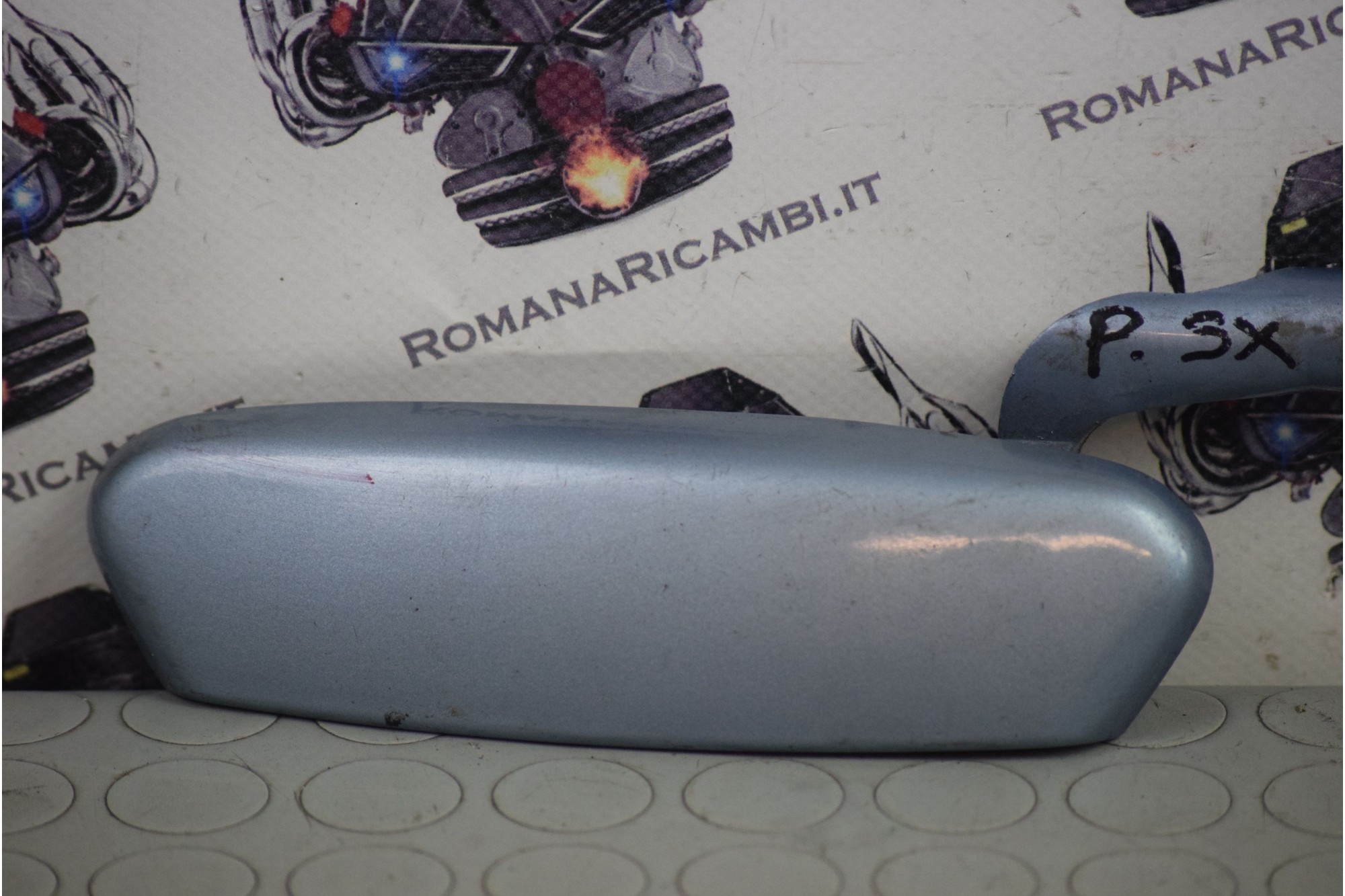Maniglia esterna anteriore Destro DX Grigio Fiat Punto dal 1999 al 2005 Cod 735276364  2411111129913