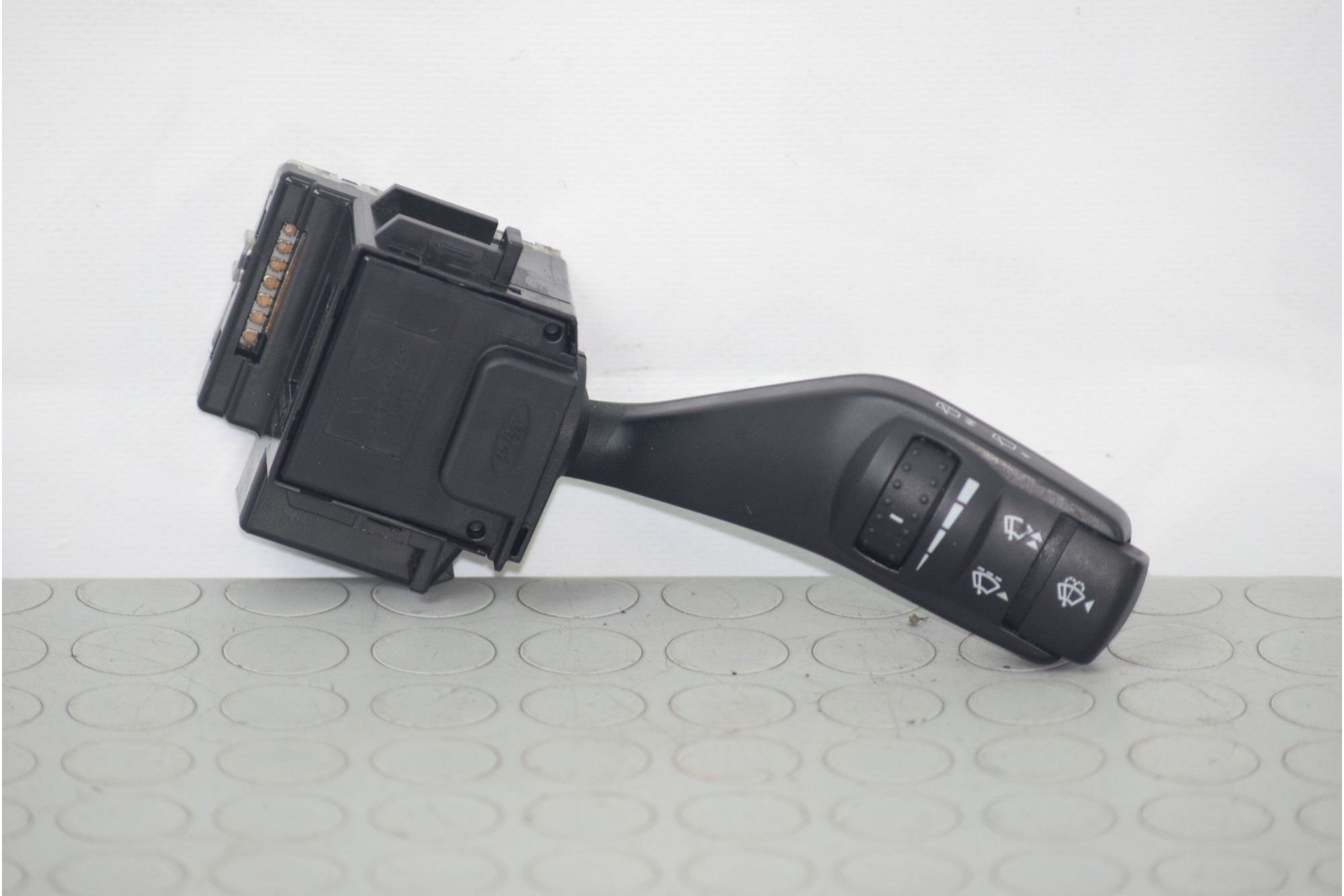 Devioluci tergicristalli DX Ford Focus II dal 2004 al 2011 Cod 1350066  2411111130698