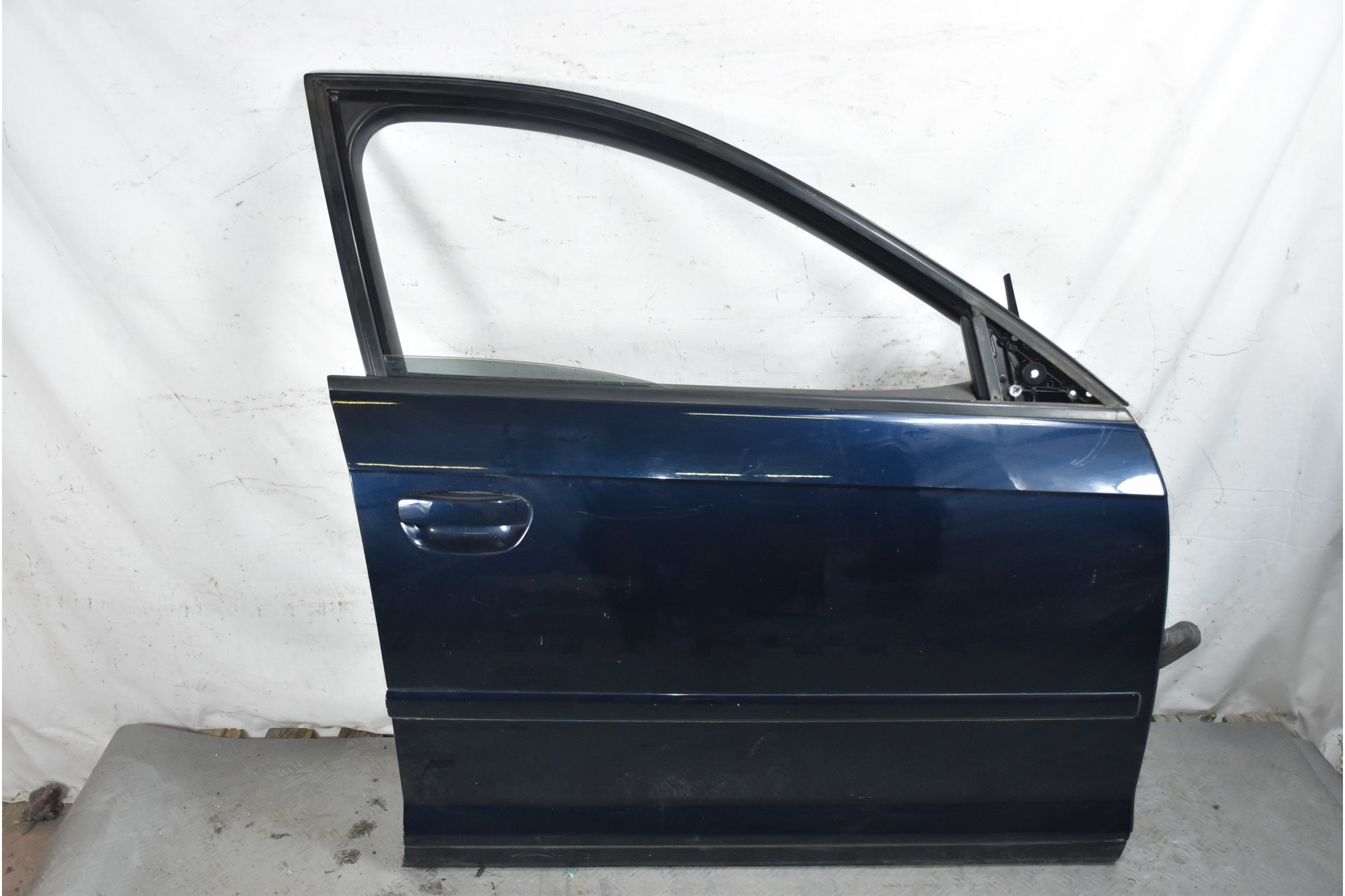 Portiera sportello anteriore DX Audi A4 SW Dal 2004 al 2009 Colore blu  1634636955381