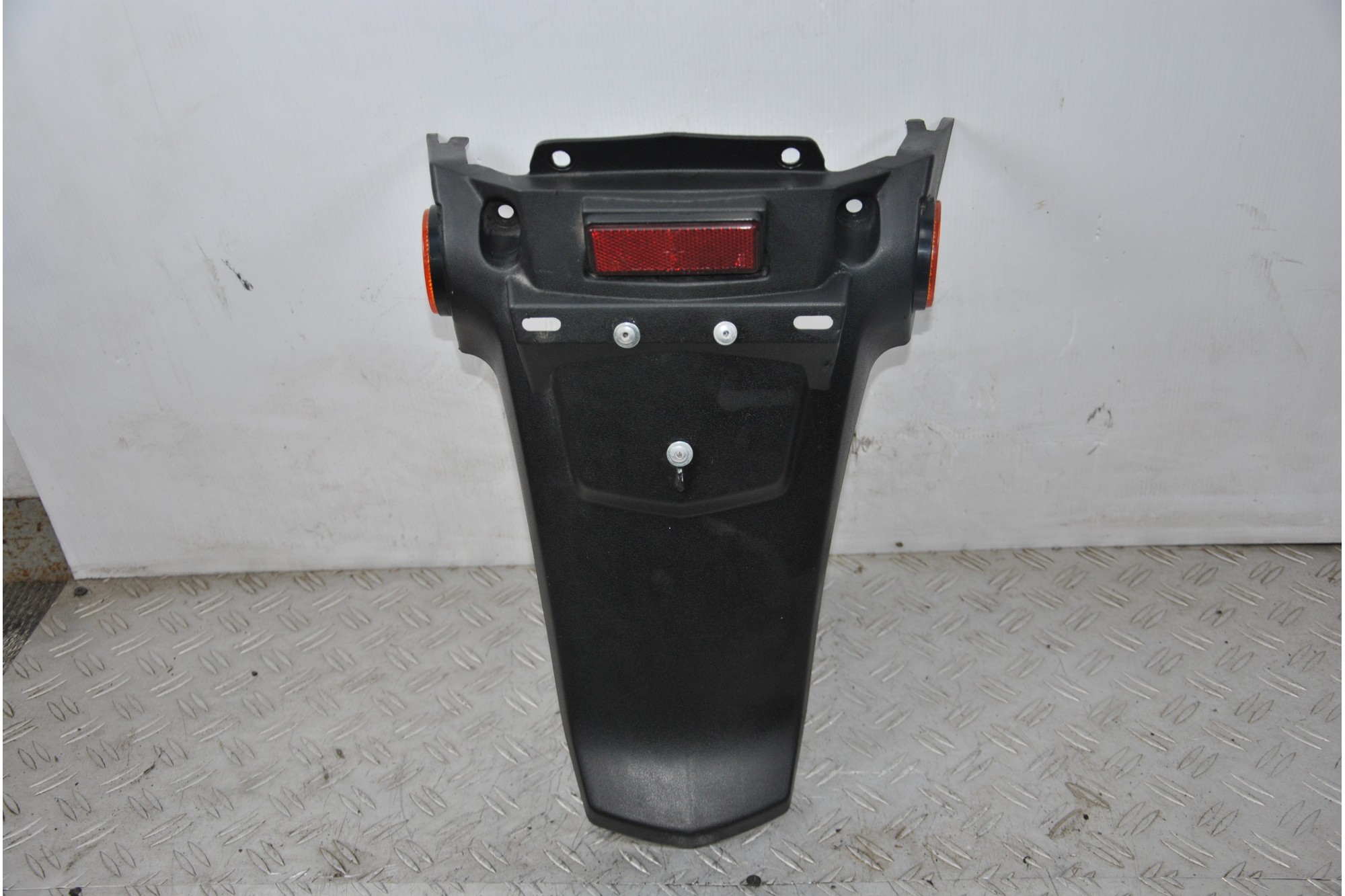 Porta Targa Kymco Dink 200 I dal 2007 al 2017 Cod 80105-lea5-e000  1635166381824