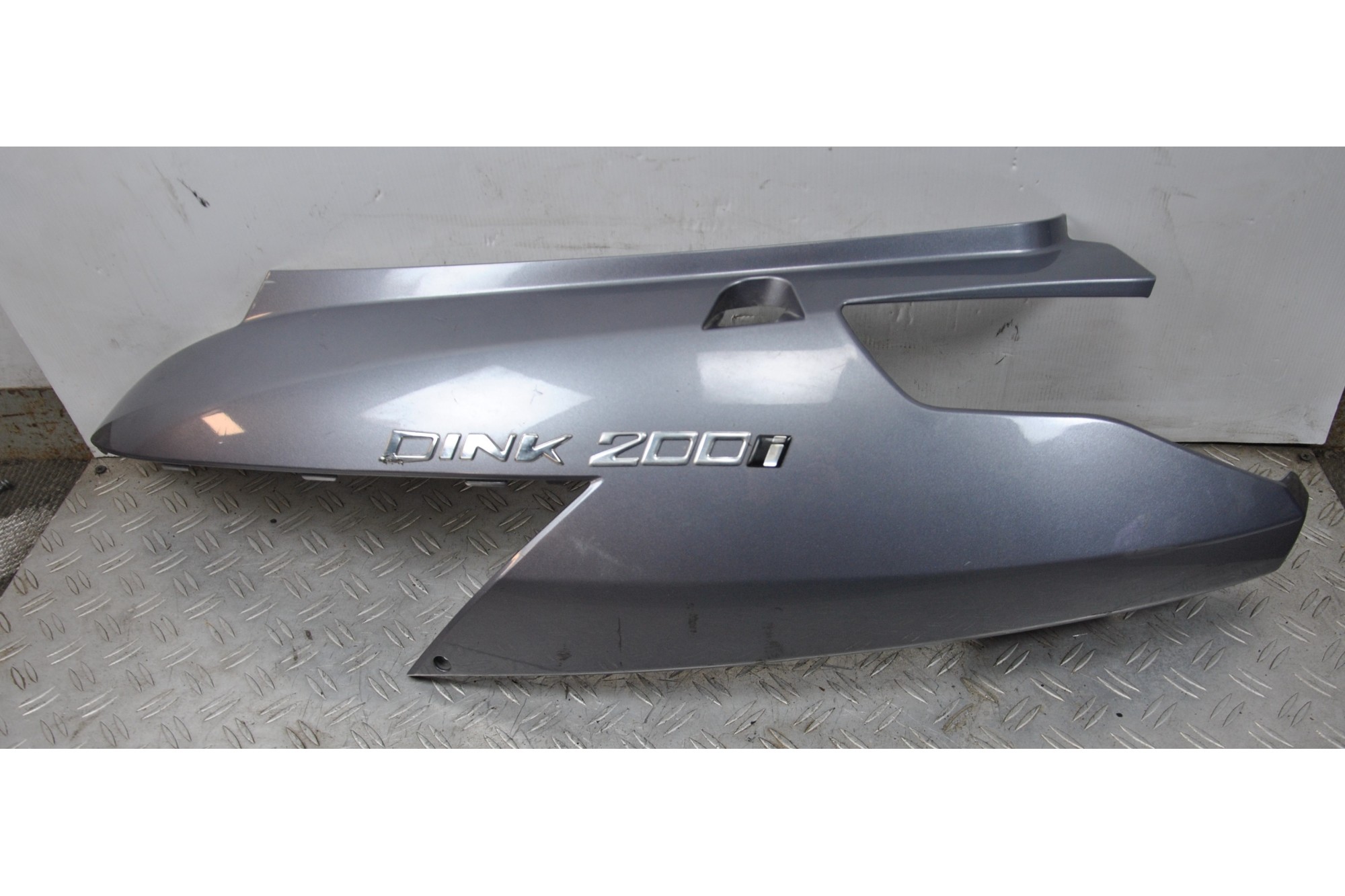 Carena Fianchetto Laterale SX Kymco Dink 200I dal 2007 al 2017 Cod 83600-lea5-e000  1635170566200