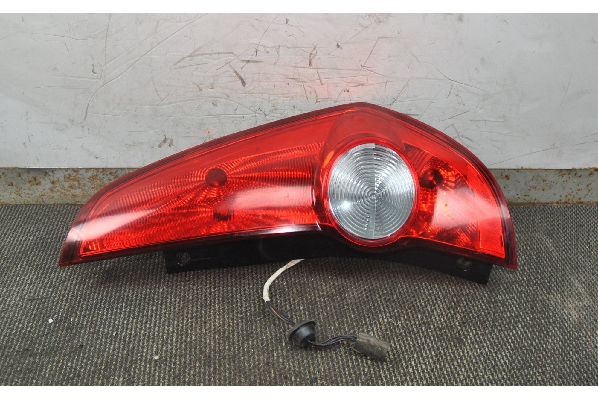 Faro Stop Destro DX Opel Agila cod. 89071609 dal 2008 al 2012 Cod 89071609  2411111133439