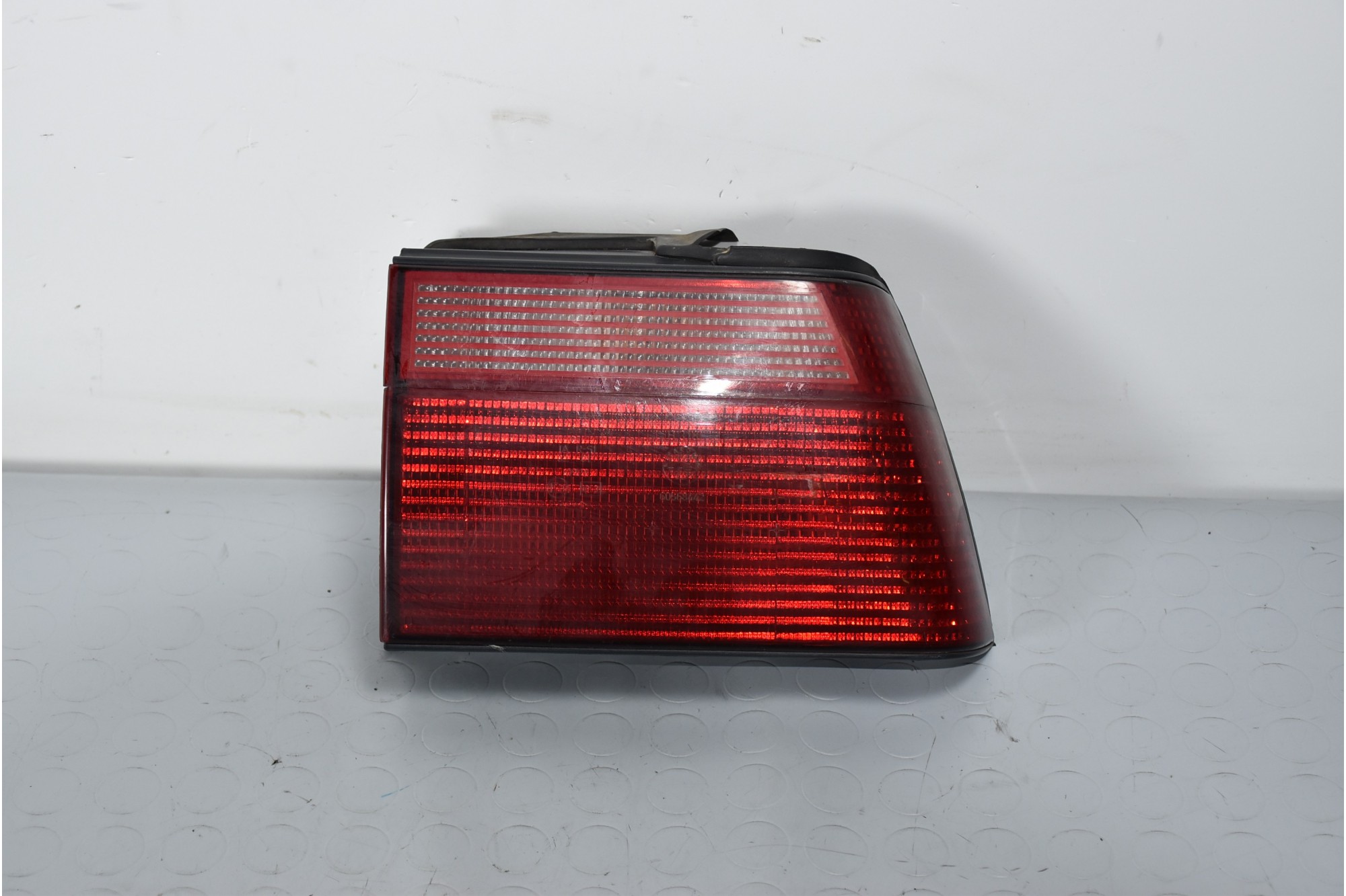 Fanale Stop Posteriore Esterno DX Alfa Romeo 155 Dal 1992 al 1998 Cod 60568442  1635863626754