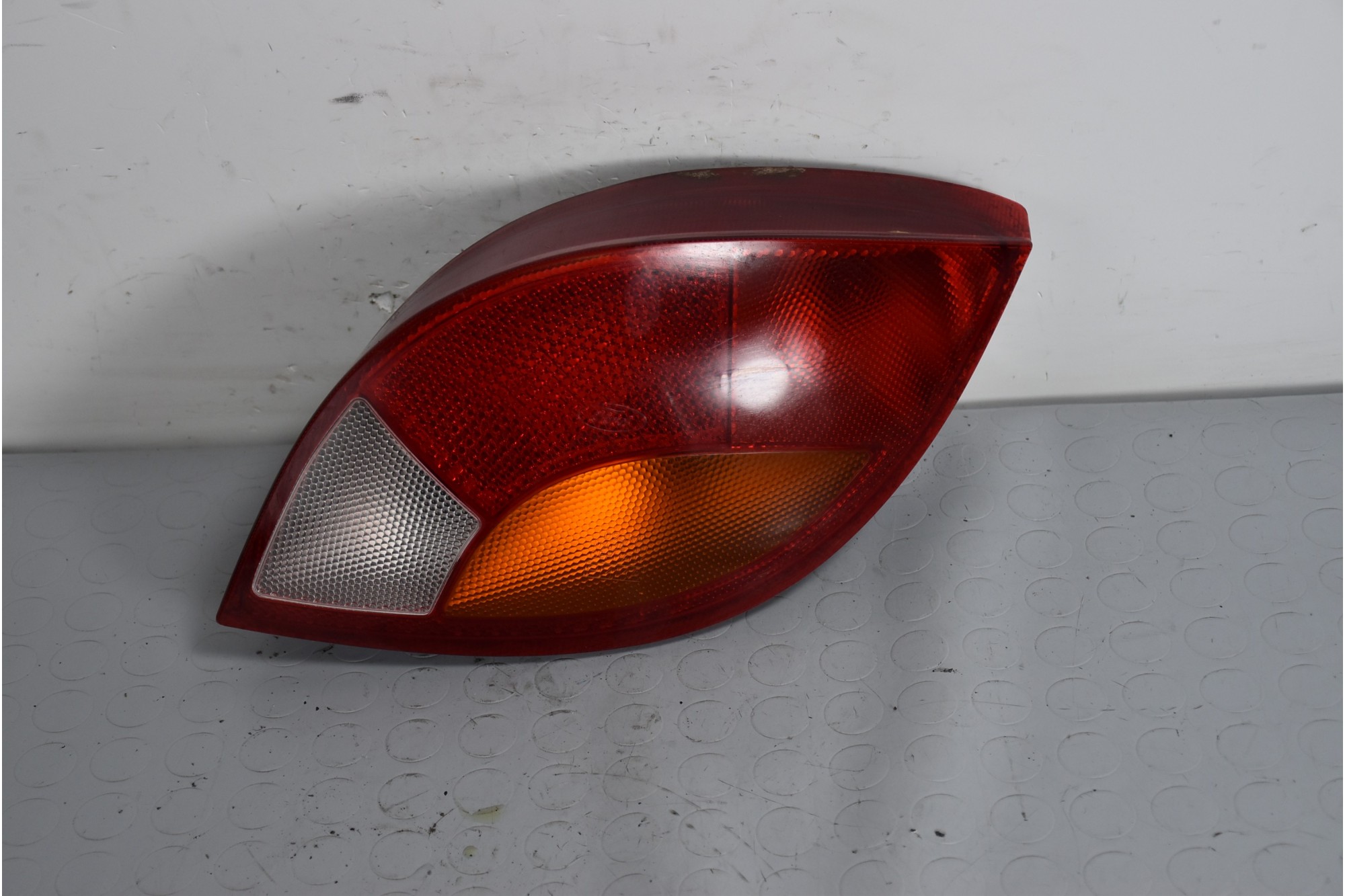 Fanale stop posteriore DX Ford Ka Dal 1996 al 2008 Cod 1105789  1636973822364
