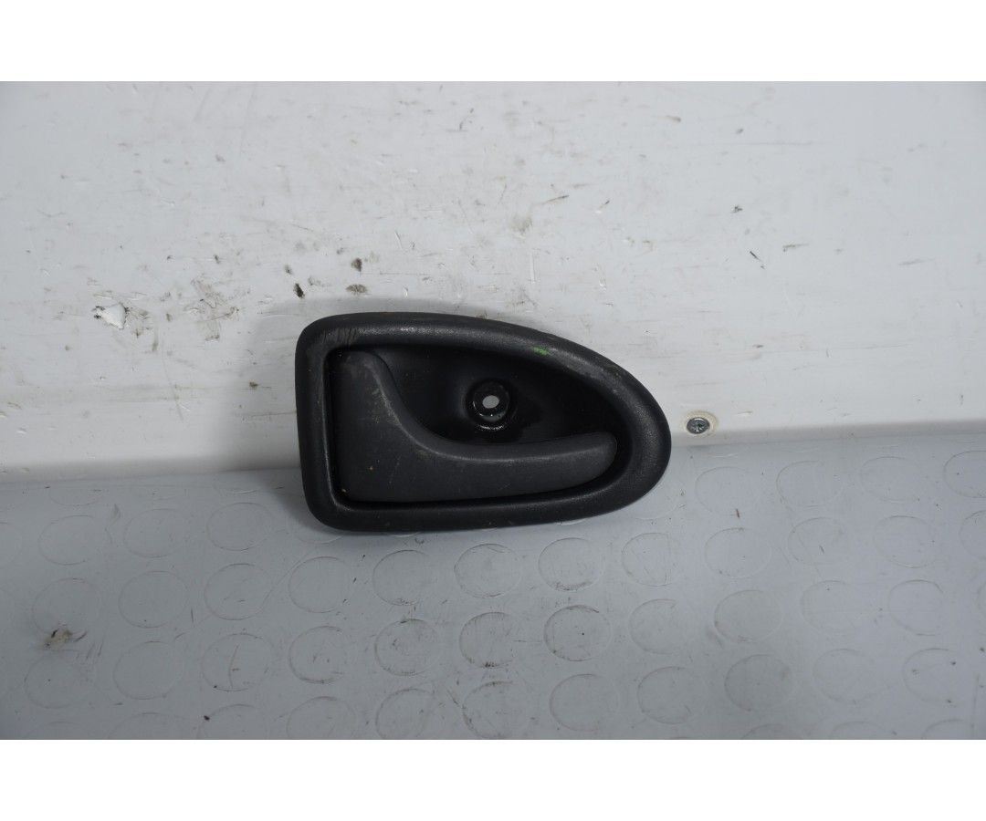 Maniglia Interna Anteriore SX Renault Trafic dal 2001 al 2007 Cod 96012221  1637161904268