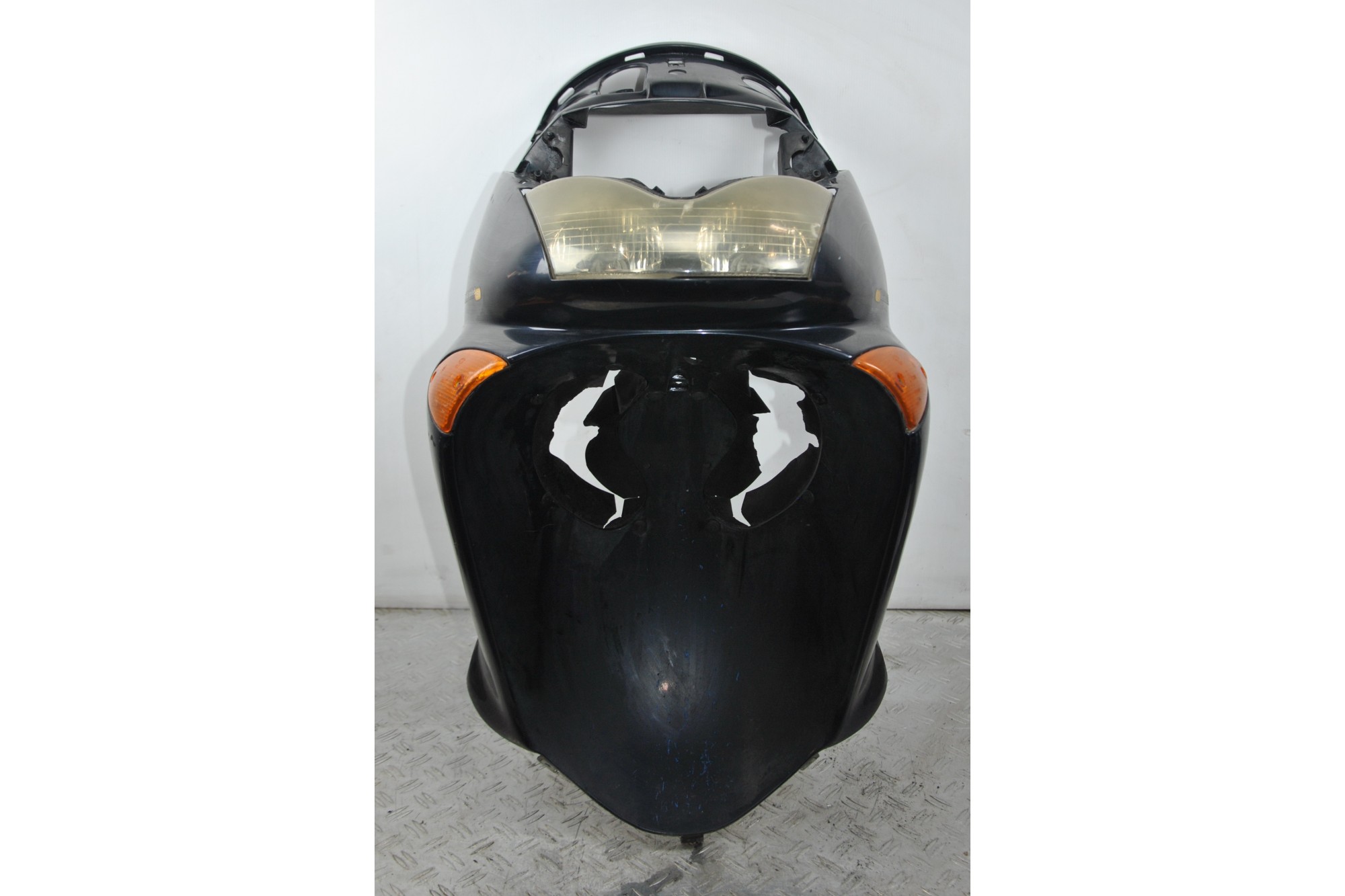 Scudo Anteriore Completo di Faro e Frecce Aprilia Leonardo 125/150 dal 1997 al 2007  1637248567782