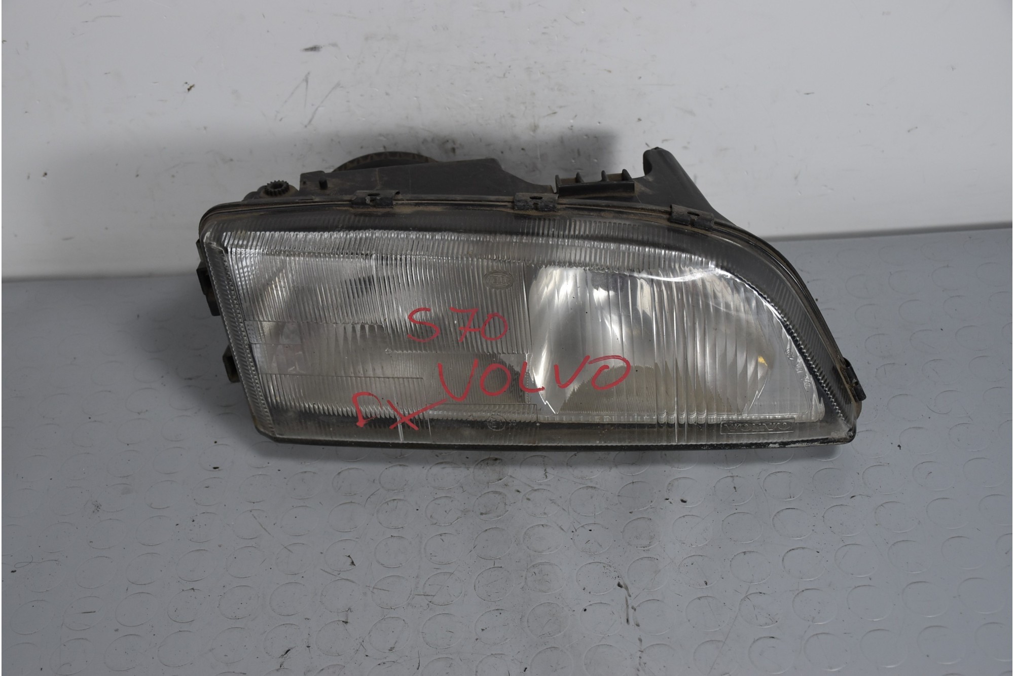 Faro Anteriore DX Volvo S70 dal 1996 al 2000 Cod 8628398  1637250170130