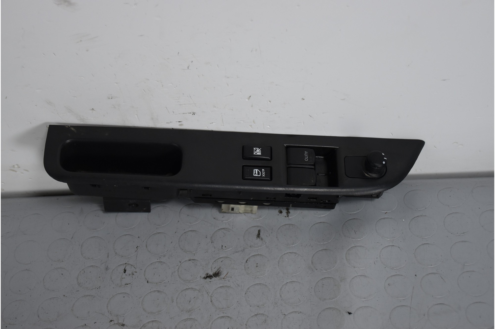 Pulsantiera Alzacristalli Anteriore SX Suzuki Swift IV dal 2004 al 2010 Cod 83762-62511  1637578956058