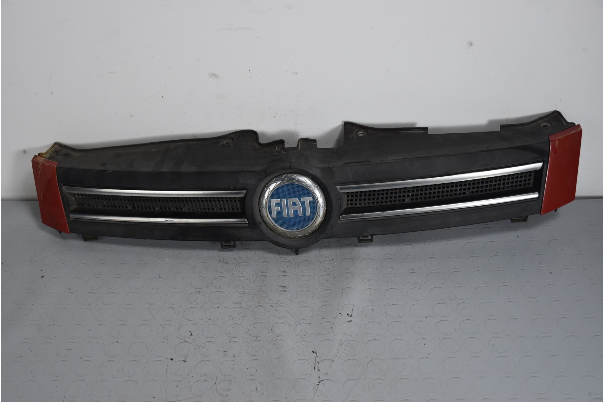 Griglia Anteriore Fiat Panda dal 2003 al 2012 Cod 735353899  1637586921550