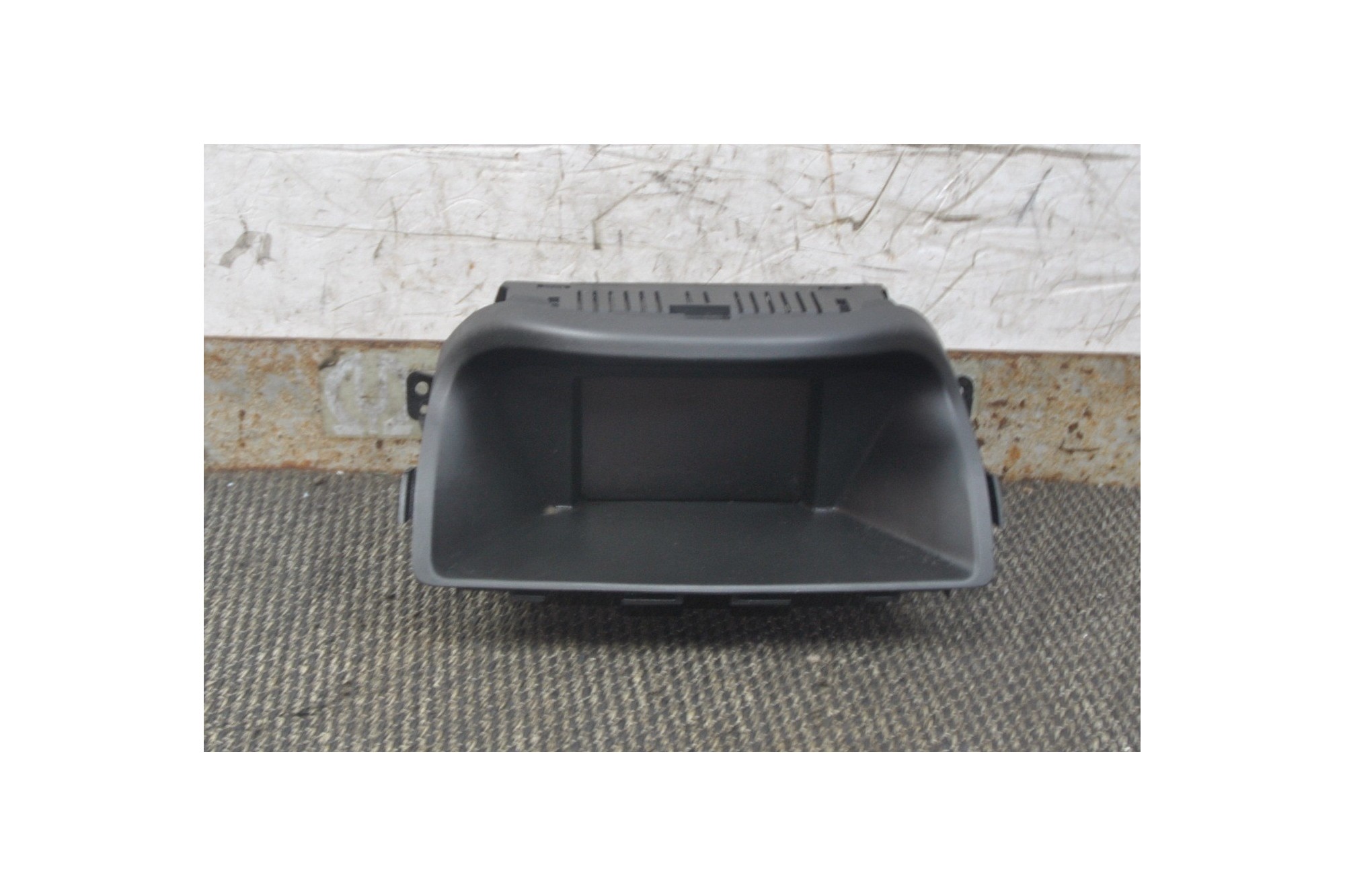 Monitor display opel antara cod : 95182932  2411111135471