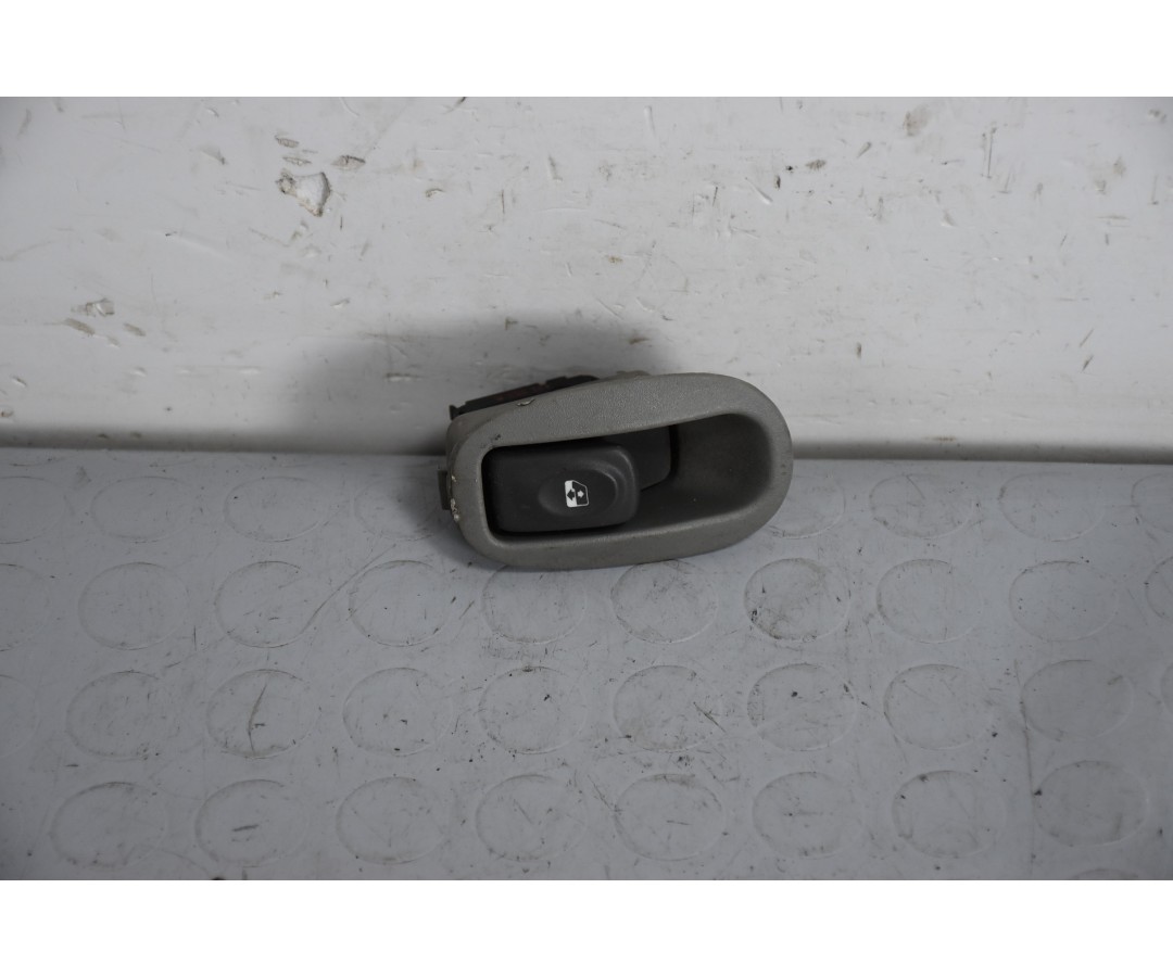 Pulsante alzacristalli anteriore DX Renault Scenic I Dal 1999 al 2003 Cod 432963K  1638200271365