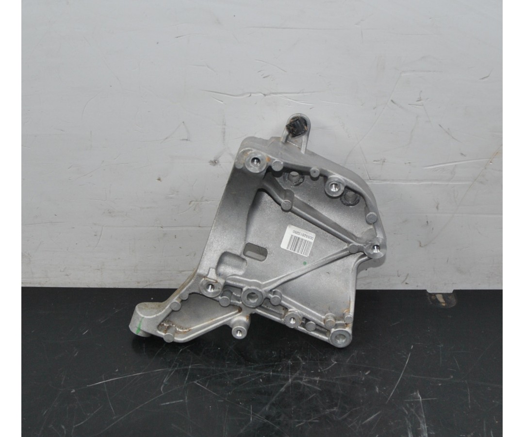 Staffa Supporto Compressore A/C Alfa Romeo Giulietta 1.6 JTDm dal 2010 in poi cod 55251326  2400000076377