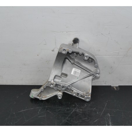 Staffa Supporto Compressore A/C Alfa Romeo Giulietta dal 2010 al 2020 cod 55251326 2400000076377