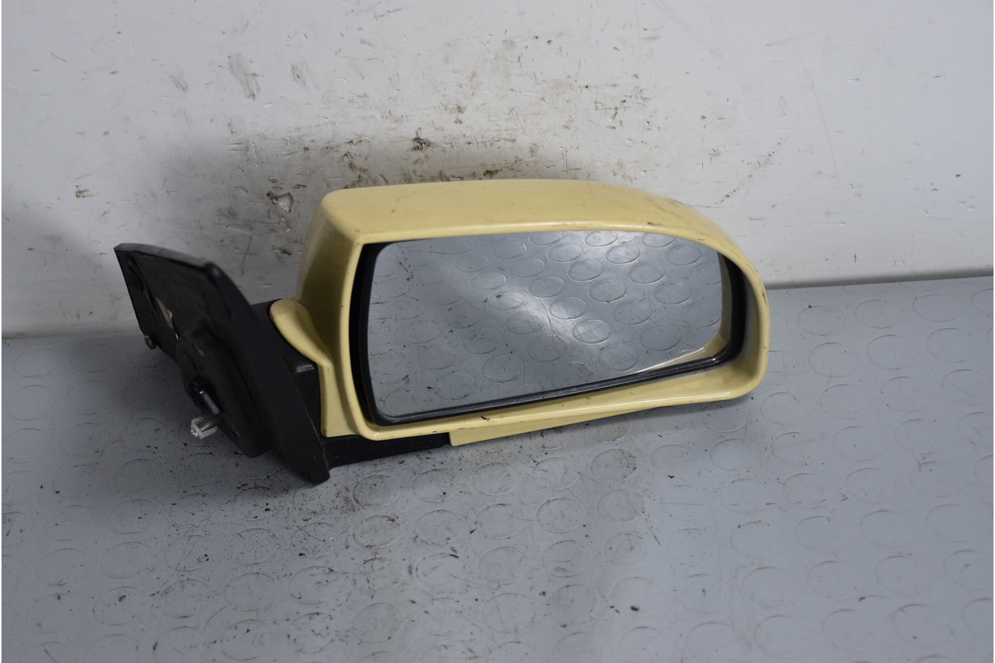 Specchietto retrovisore esterno DX Kia Carens Dal 2002 al 2006 Cod 012192  1639065585376