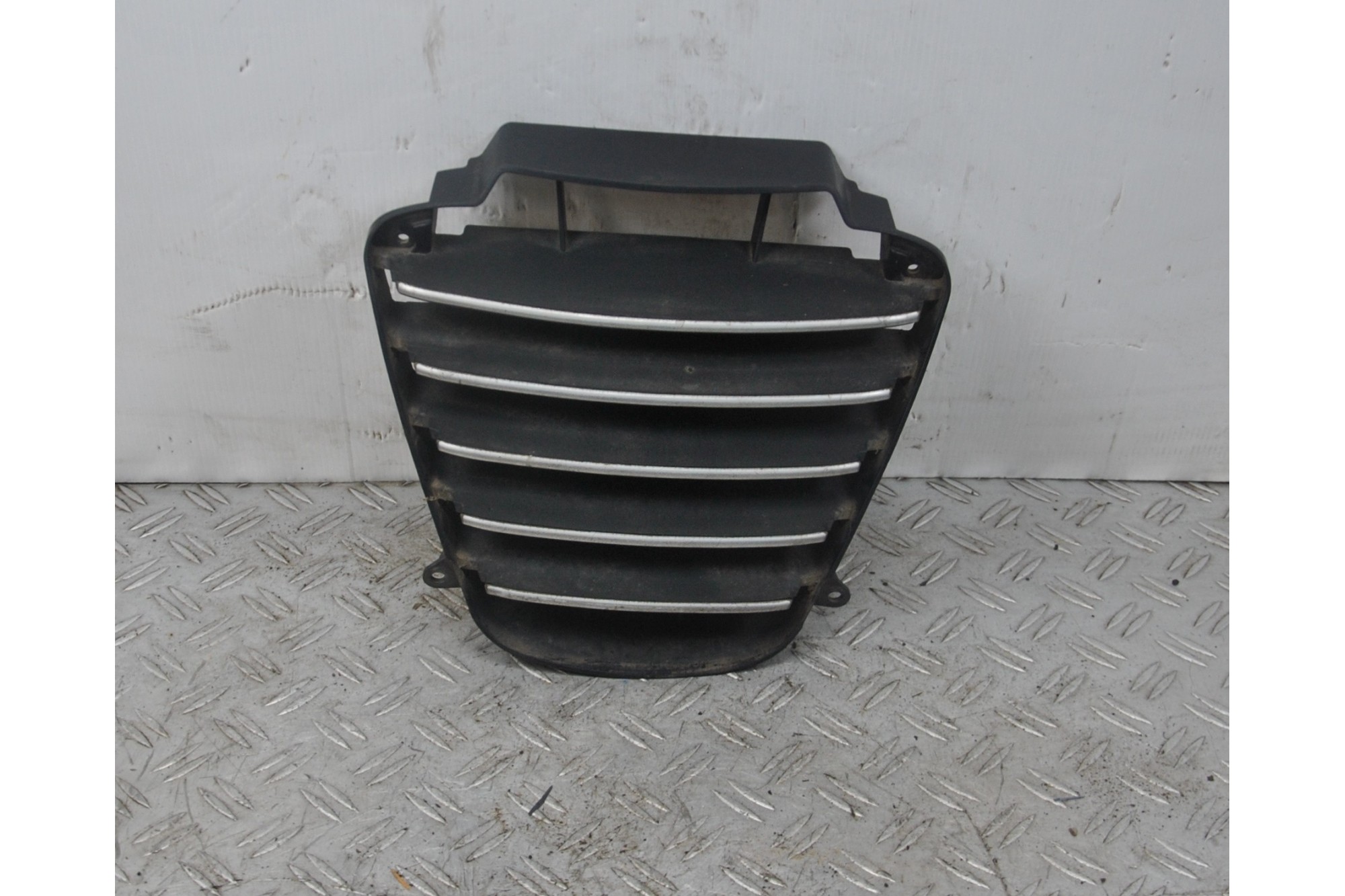 Griglia Anteriore Piaggio MP3 250 Dal 2006 al 2011  1639731754471