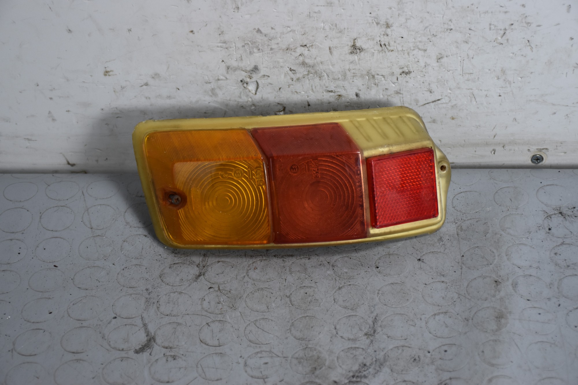 Fanale stop posteriore DX Fiat 500 D F L R Dal 1965 al 1975  1640072859435
