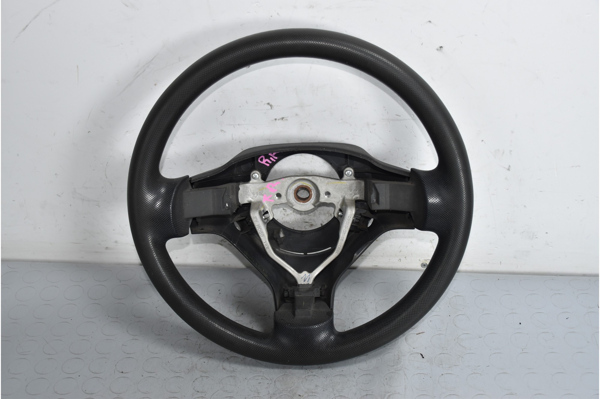 Volante Peugeot 107 Toyota Aygo Citroen C1 dal 2005 al 2014 Cod gs120-01840  1640785057784