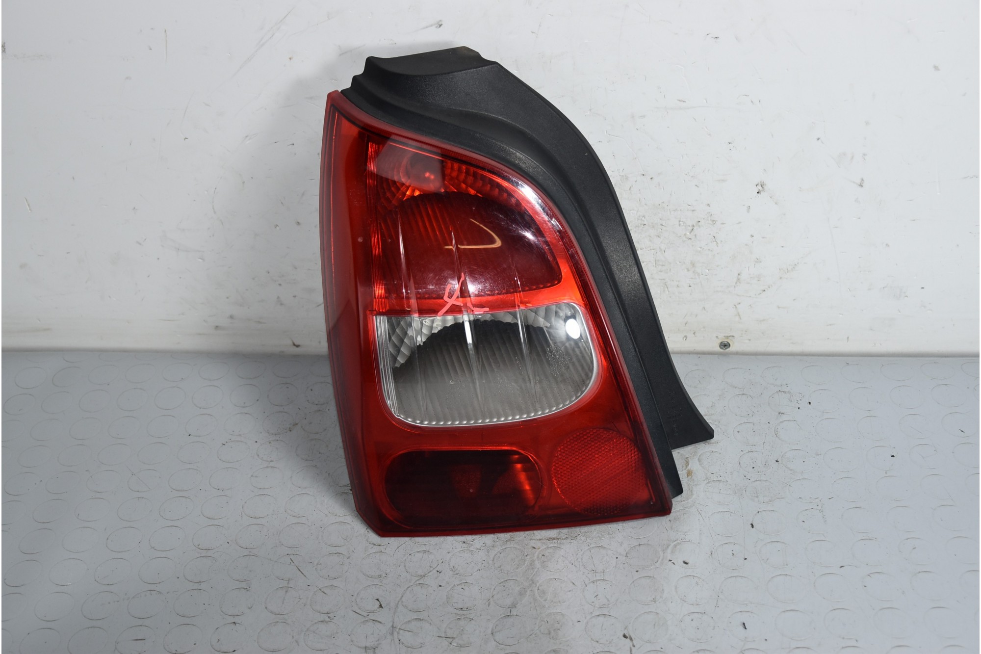 Fanale stop posteriore SX Renault Twingo II Dal 2007 al 2014 Cod 2VA965454-01  1640871970355