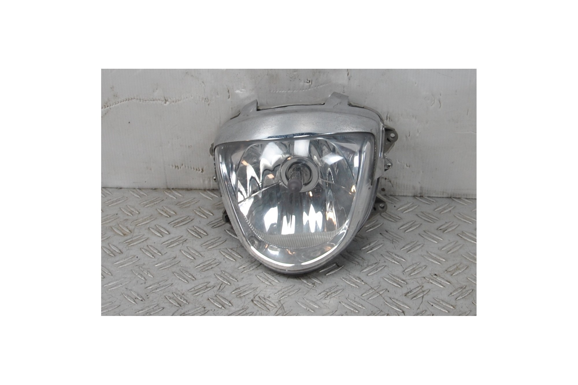 Faro Fanale Anteriore Piaggio Liberty ABS 50 / 125 / 150 Dal 2018 al 2022  1641290146093