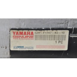 Protezione Laterale in simil Carbonio Yamaha Slider 50 / MBK Stunt 50 dal 1999 al 2002 Cod 5JH-F1747-K0-10  1641827630330