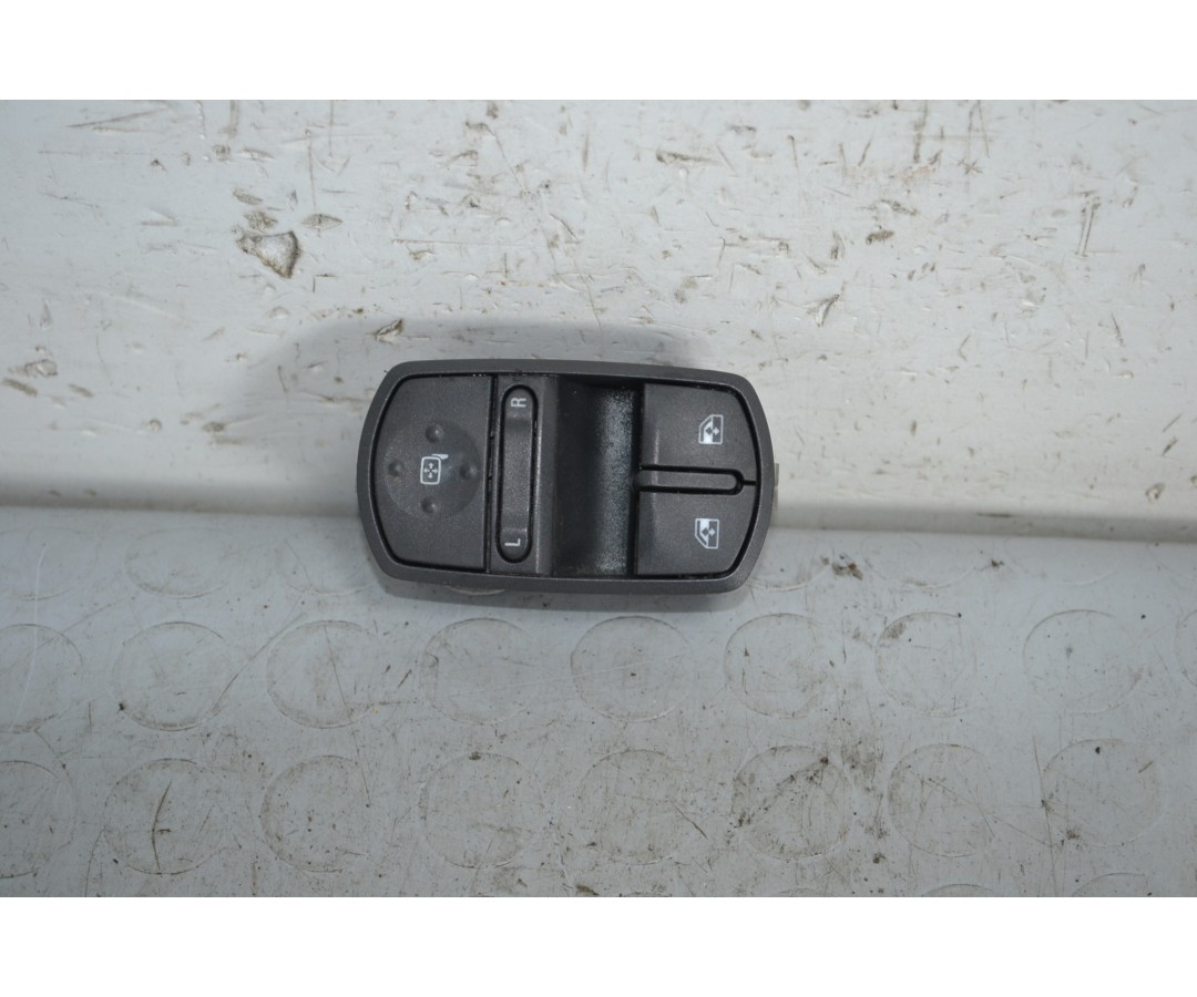 Pulsantiera alzacristalli anteriore SX Opel Corsa D Dal 2006 al 2014 Cod 13258521AA  1642774546804