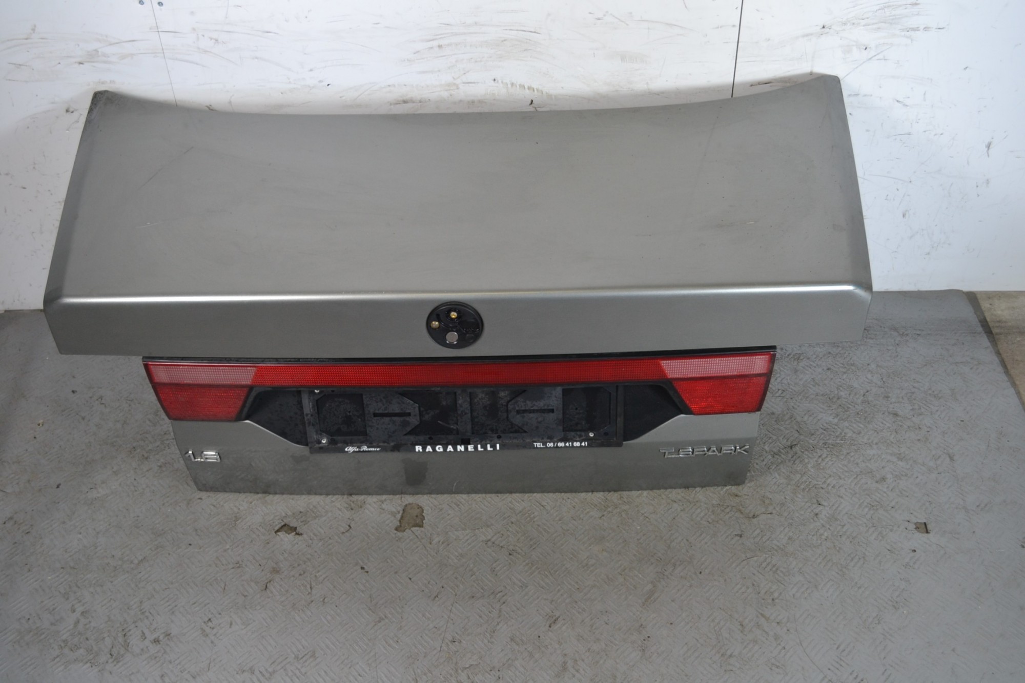 Portellone Bagagliaio Posteriore Alfa Romeo 155 dal 1992 al 1998 Cod 60617190  1642781131437