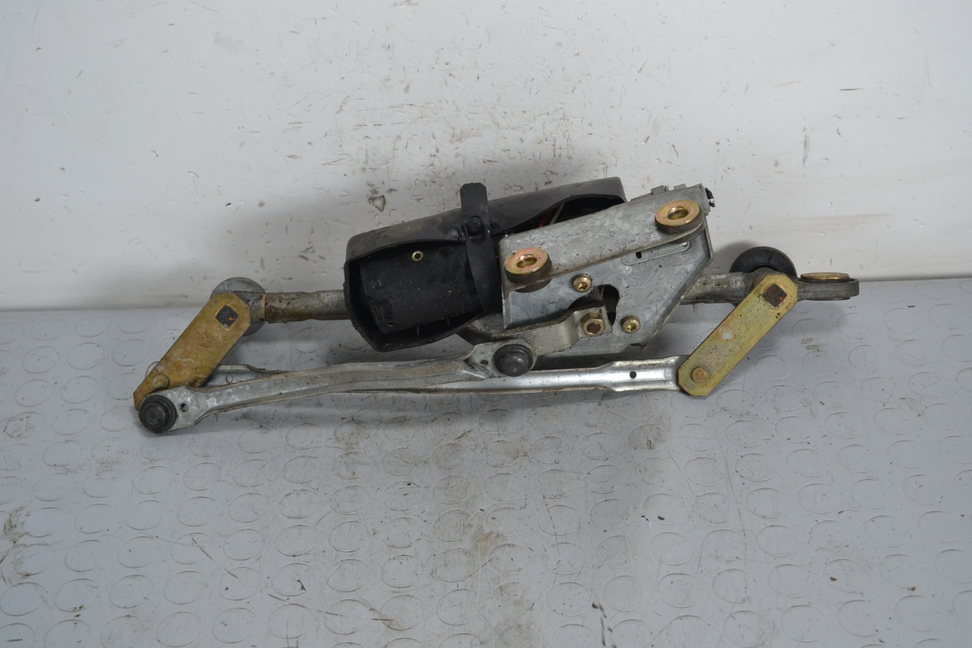 Motorino tergicristalli anteriore Renault Megane Scenic Dal 1997 al 2003 Cod 0390241379  1642782069166