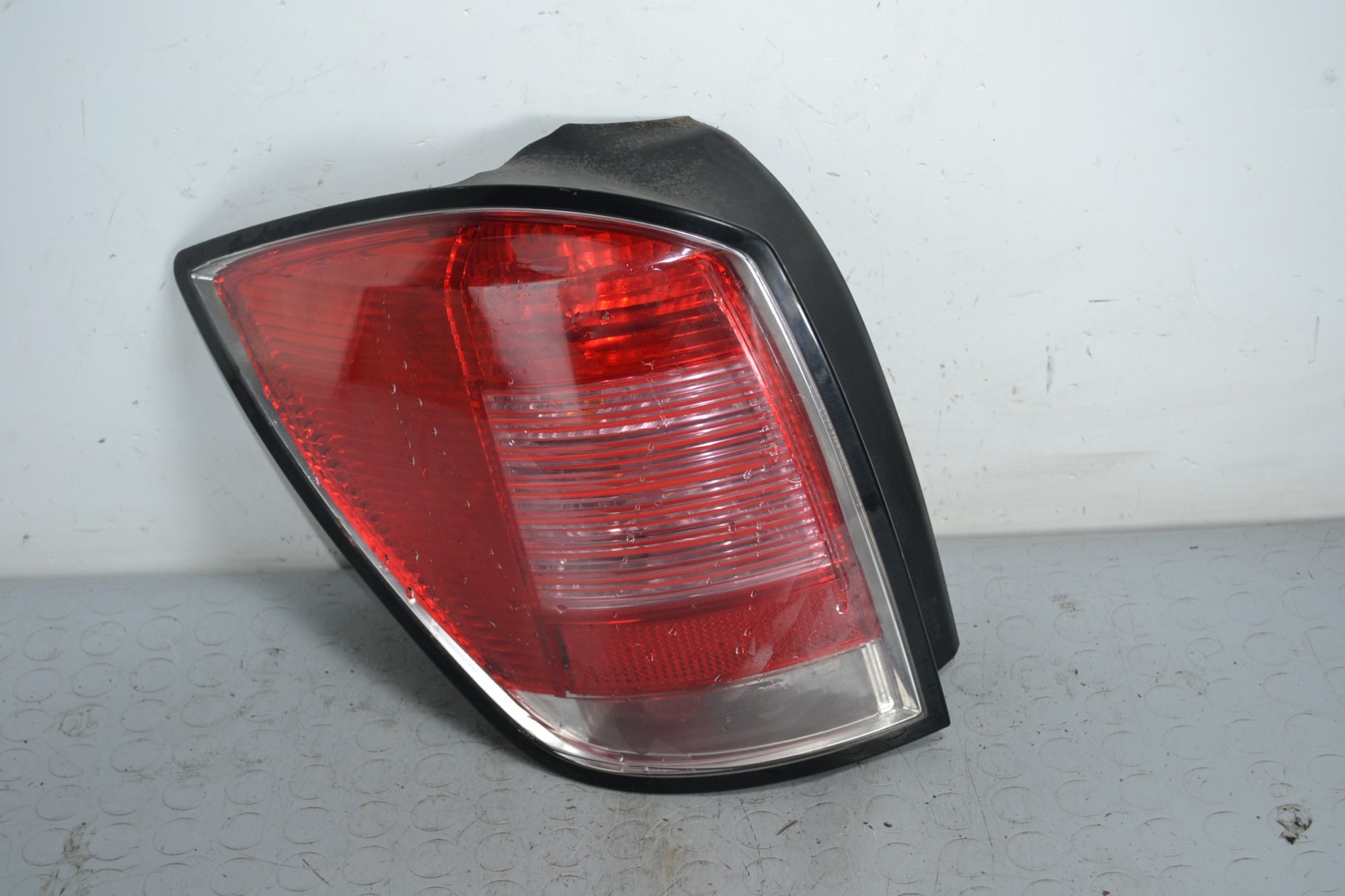 Fanale Stop Posteriore SX Opel Astra H dal 2004 al 2011 Cod 24451838  1643029677144