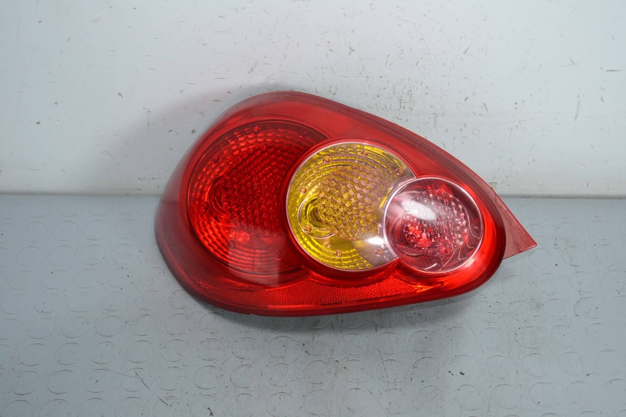 Fanale Stop Posteriore SX Toyota Aygo dal 2005 al 2014 Cod 815610H070  1643382750539