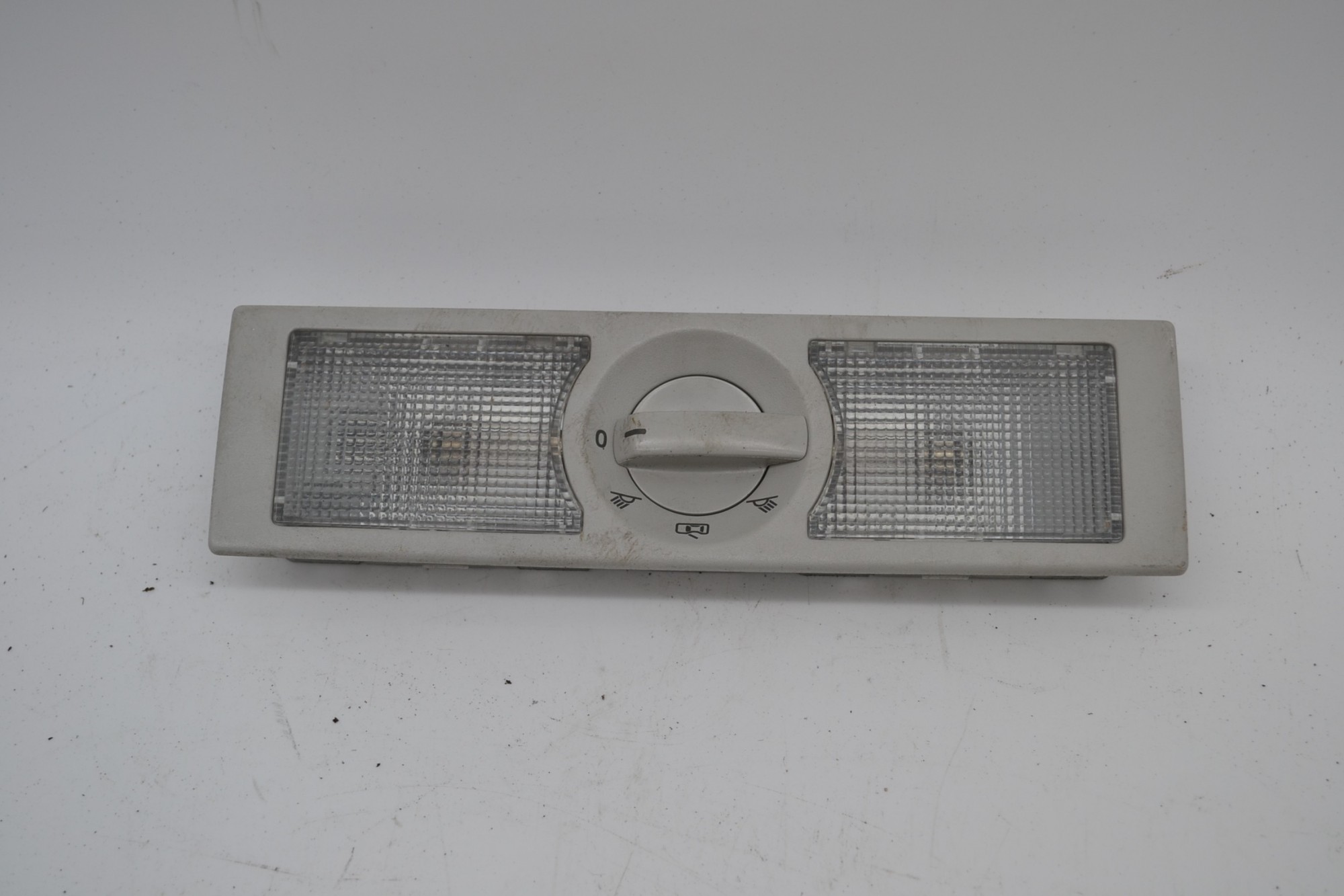 Plafoniera Luci Interne Volkswagen Touran I dal 2003 al 2015 Cod 600947291a  1643795308822