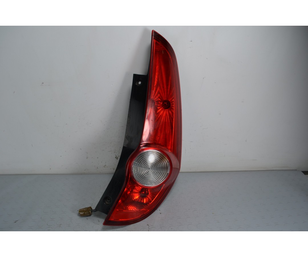 Fanale Stop Posteriore DX Opel Agila B dal 2008 al 2015 Cod 89071609  1644484535703