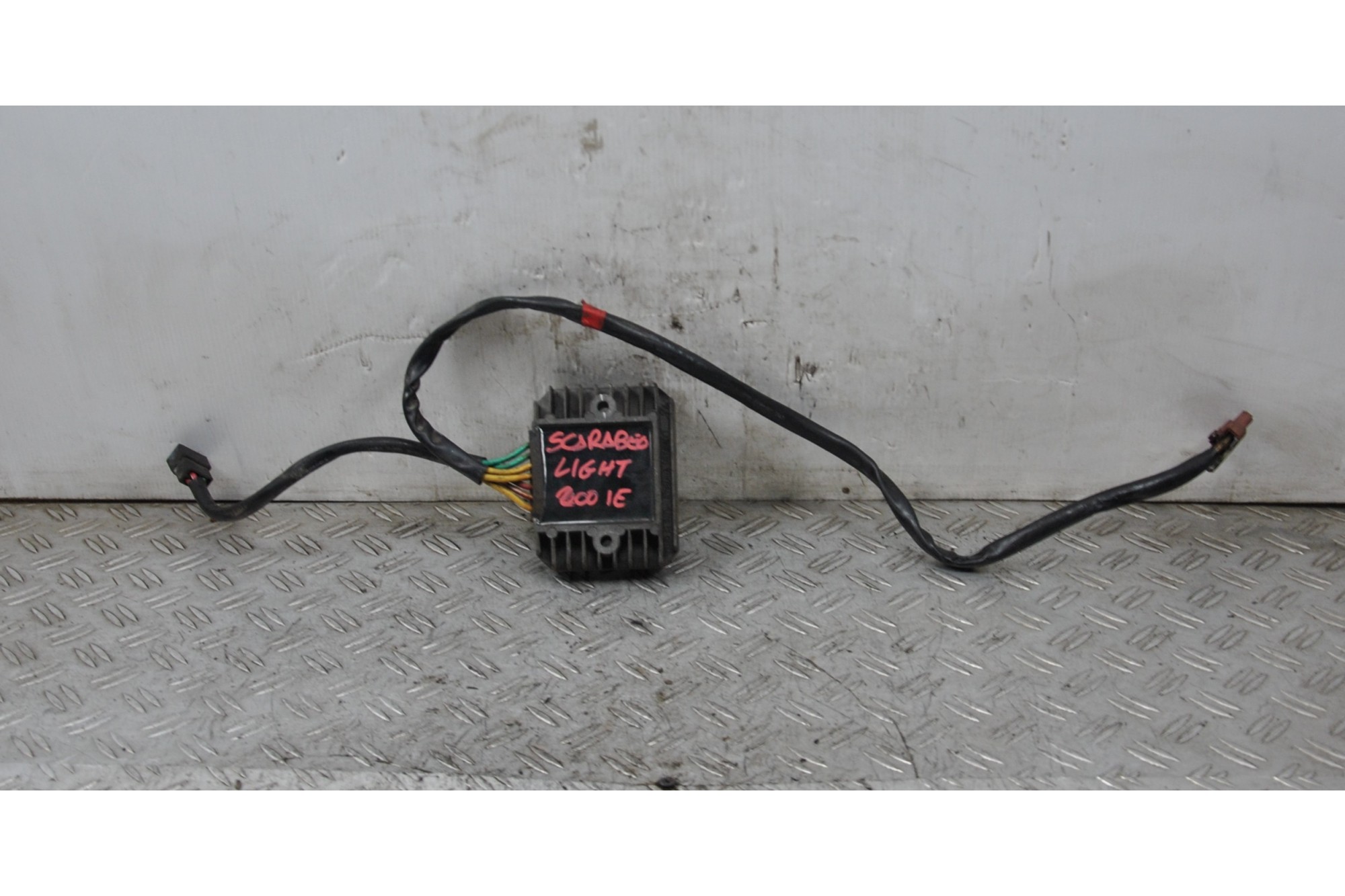 Regolatore Di tensione Aprilia Scarabeo Light 125 / 200 dal 2007 al 2013  1645009184642