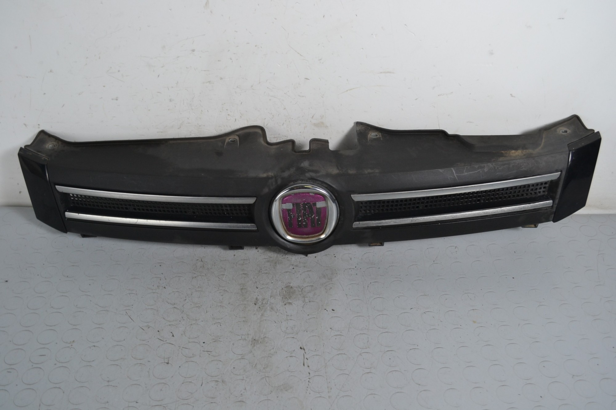 Griglia Anteriore Fiat Panda dal 2003 al 2012 Cod 735353899  1645453606455