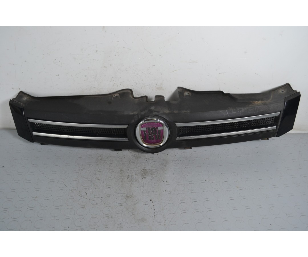 Griglia Anteriore Fiat Panda dal 2003 al 2012 Cod 735353899  1645453606455