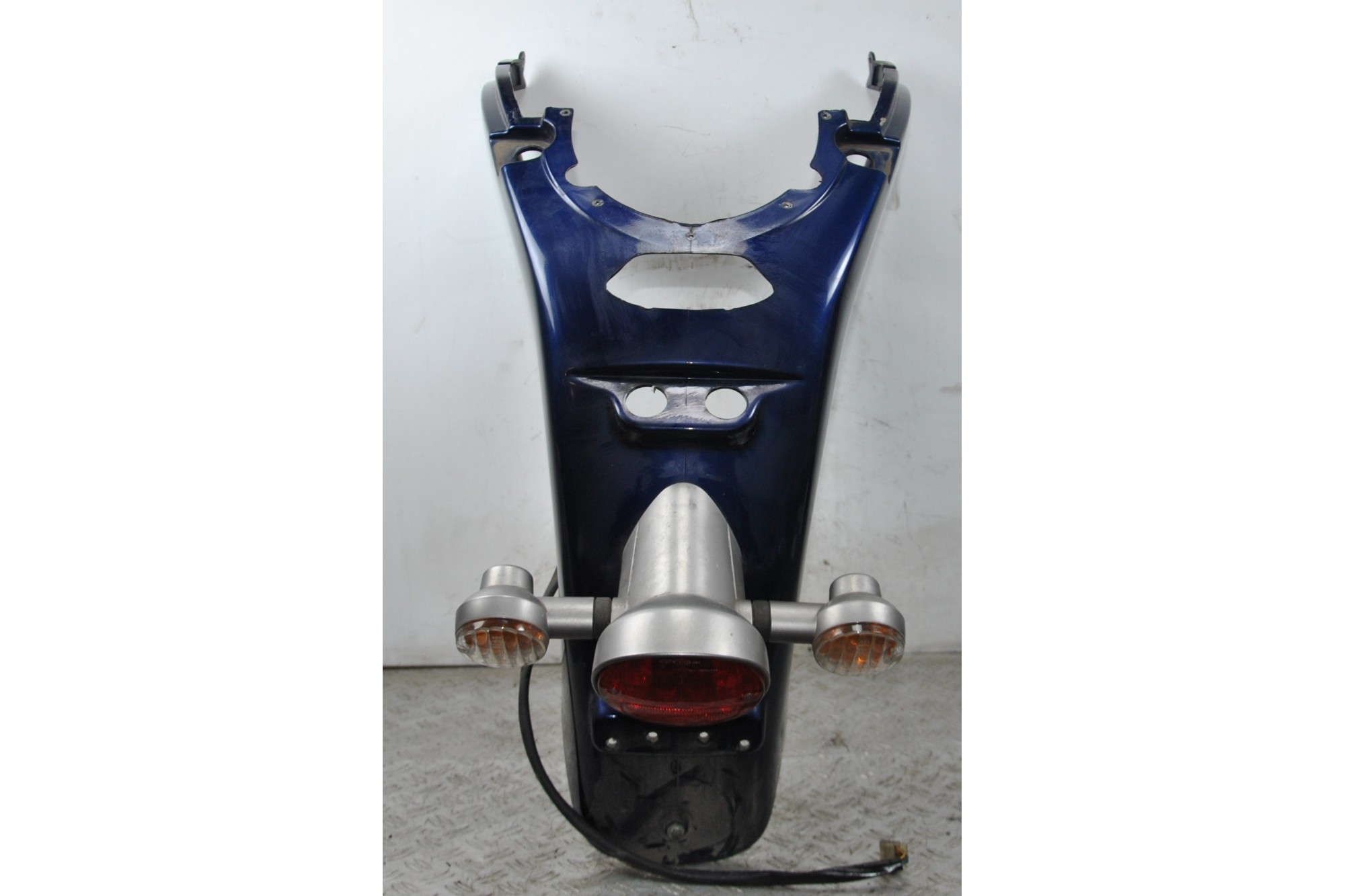 Carena Parafango Posteriore Portatarga Aprilia Scarabeo 200 dal 2002 al 2004  1645633531041