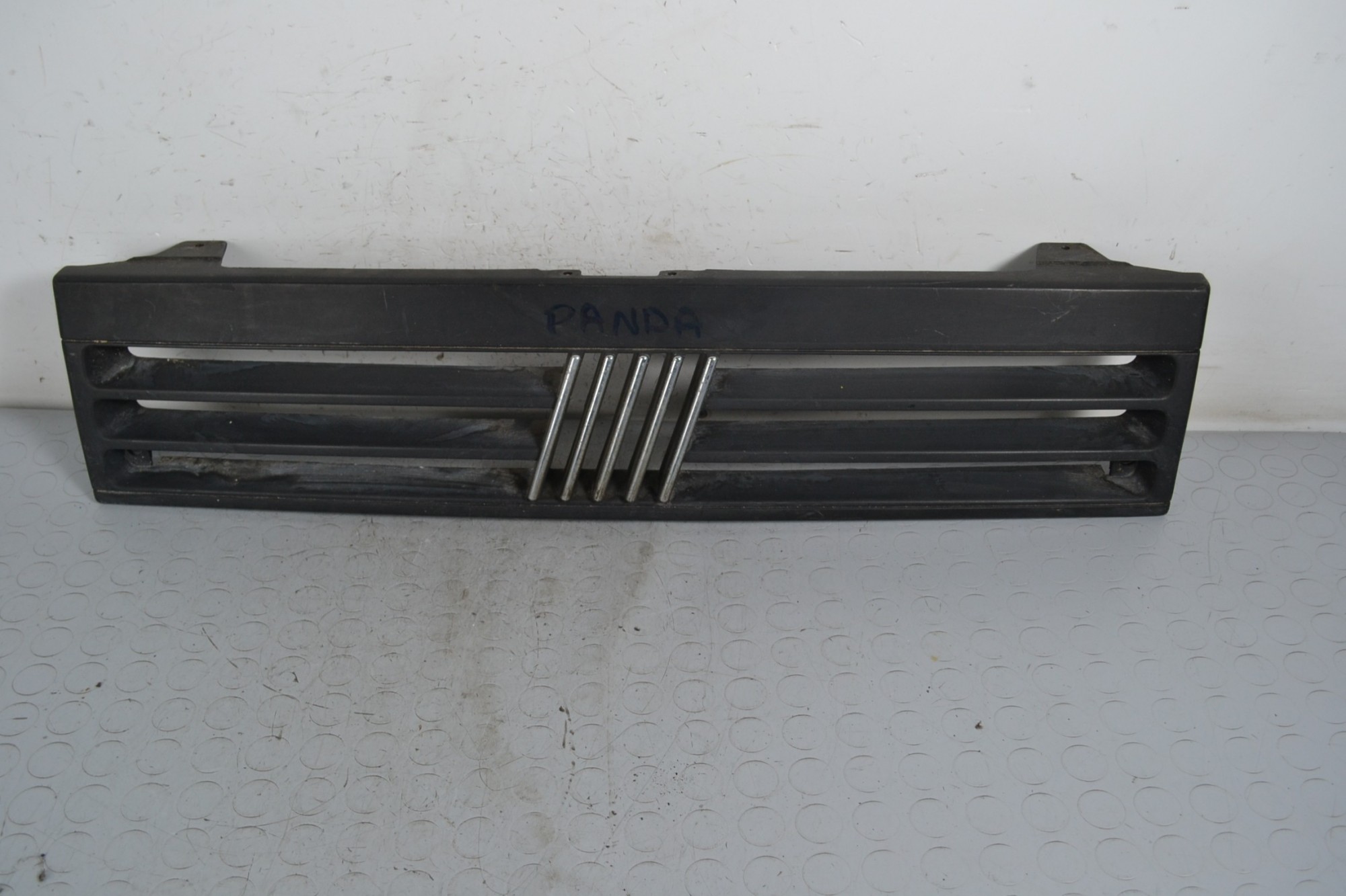 Griglia anteriore Fiat Panda Dal 1986 al 2003 Cod 720632000  1645802985279