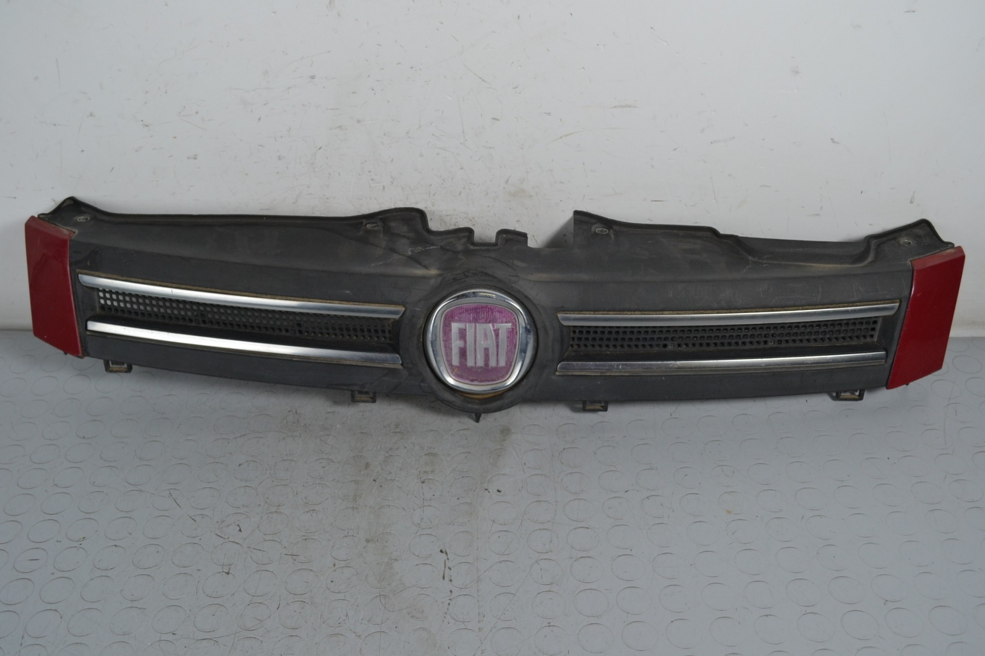 Griglia Anteriore Fiat Panda dal 2003 al 2012 Cod 735353899  1645804742757